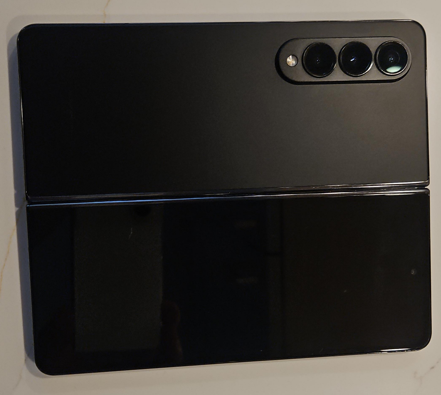 Samsung Galaxy Z Fold 4 - Black thumbnail