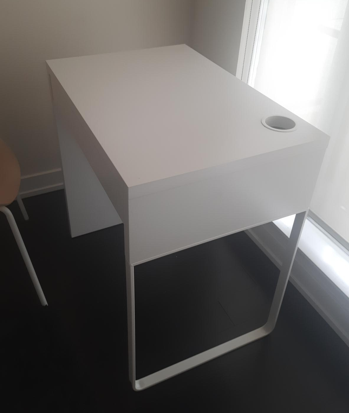 White Desk with Drawer thumbnail