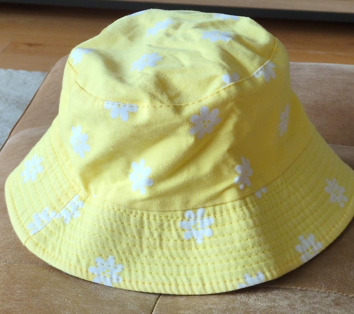 🧡 Yellow Daisy Bucket Hat