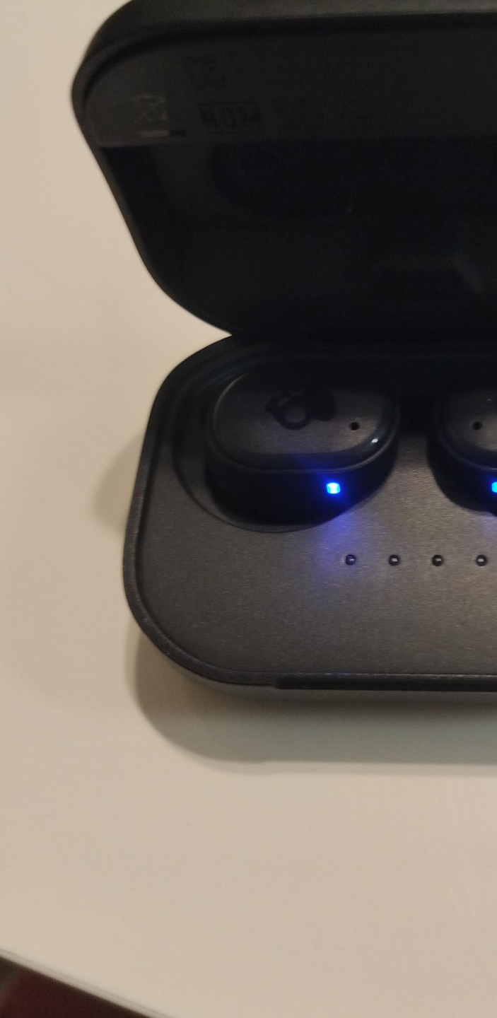 Skullcandy earbuds thumbnail
