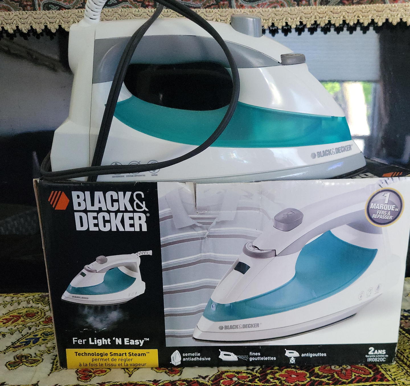 Black & Decker Fer Light 'N Easy Steam Iron