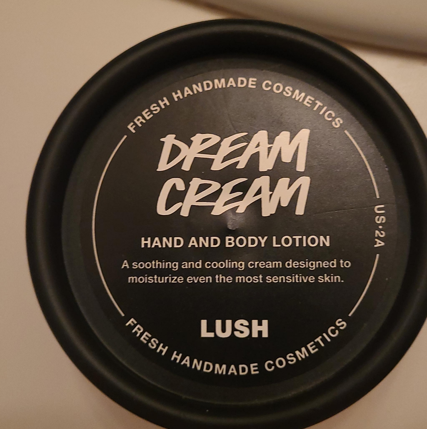 Lush Dream Cream Hand and Body Lotion thumbnail