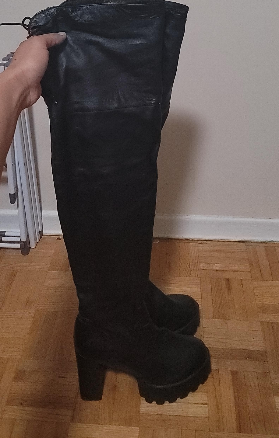 Black Leather Thigh High Boots thumbnail