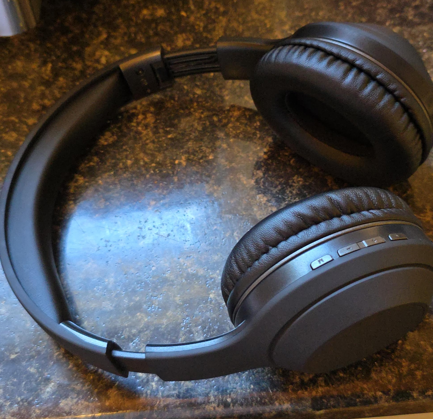 Wireless Over-Ear Headphones thumbnail