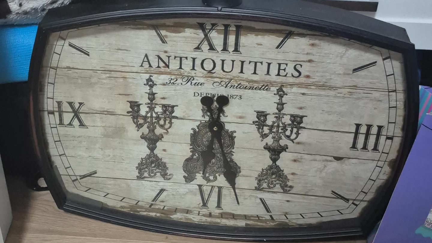 Antique-style Wall Clock thumbnail