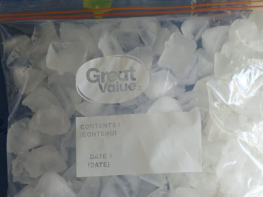 Gallon Ziploc bag Ice Cubes thumbnail