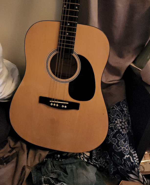 Squier Fender Acoustic Guitar thumbnail