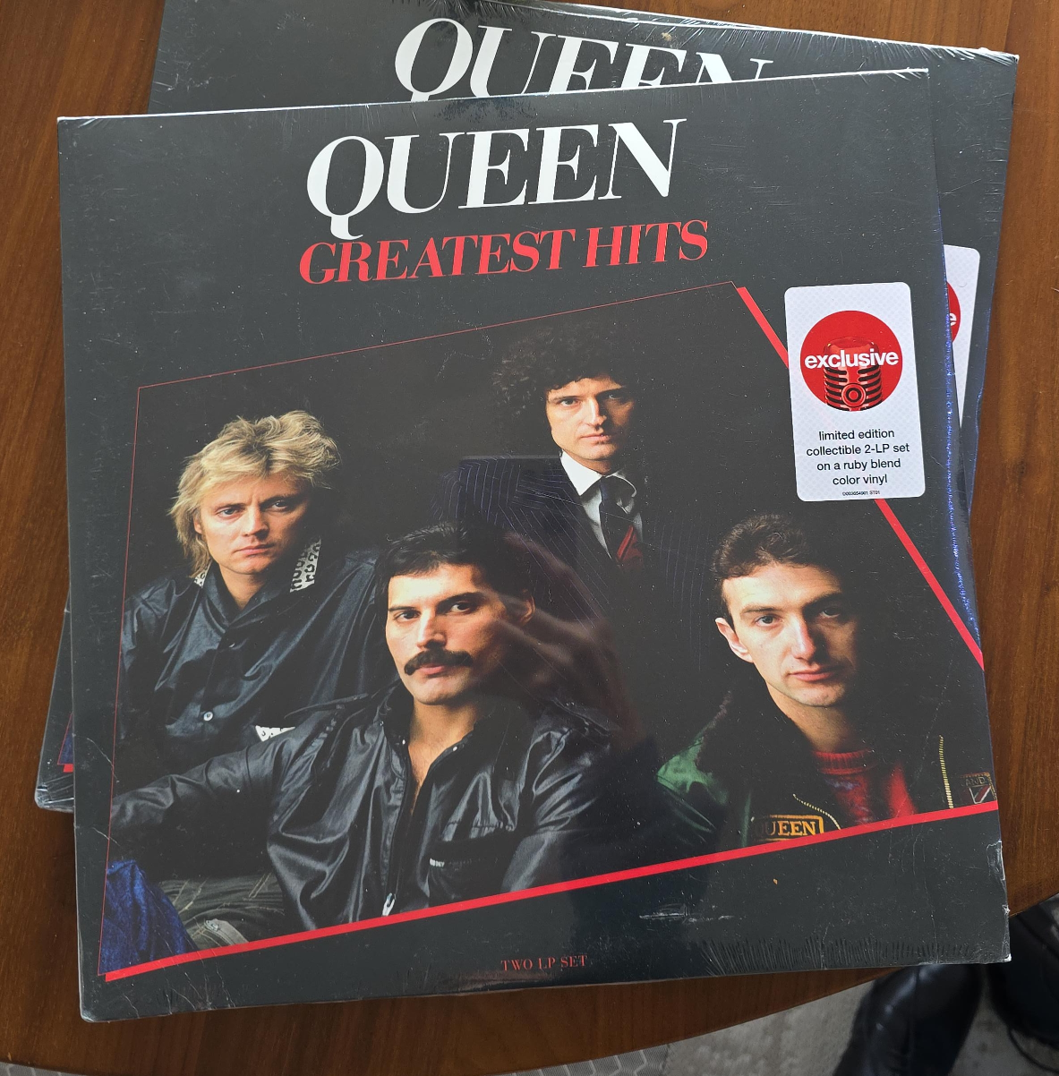 Queen Greatest Hits Vinyl Record thumbnail