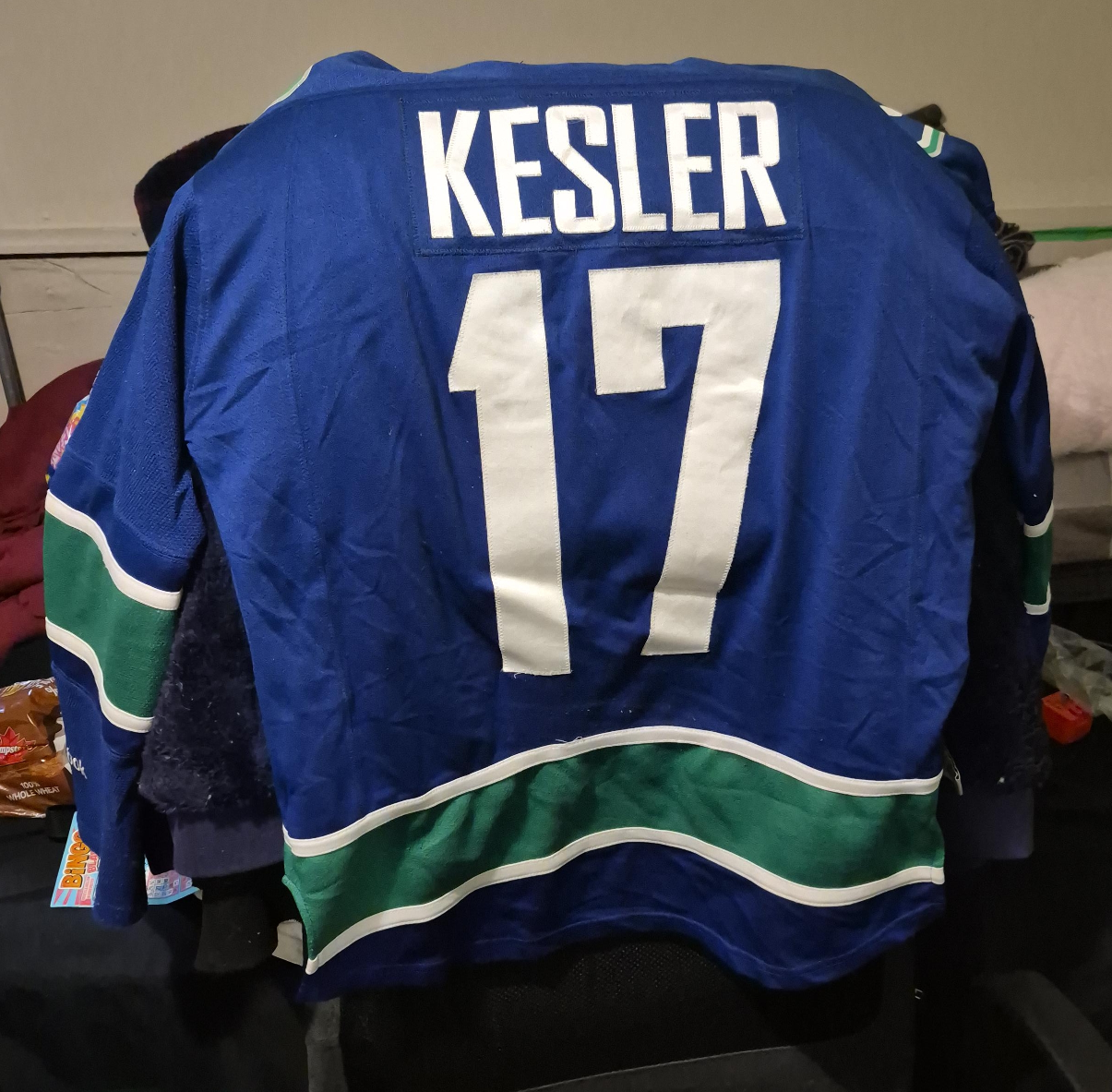 Kesler #17 Canucks Jersey thumbnail