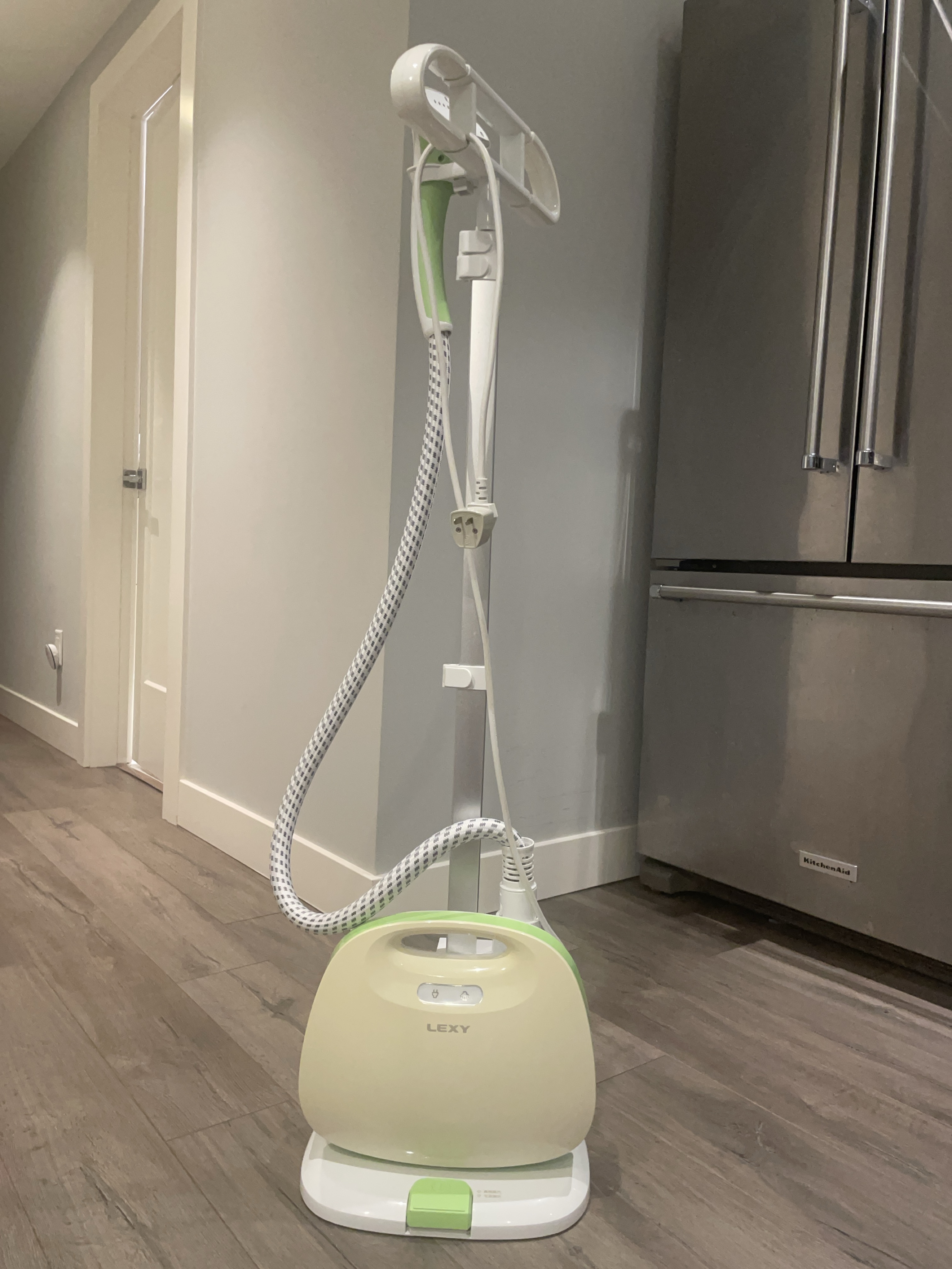 LEXY Clothing Steamer