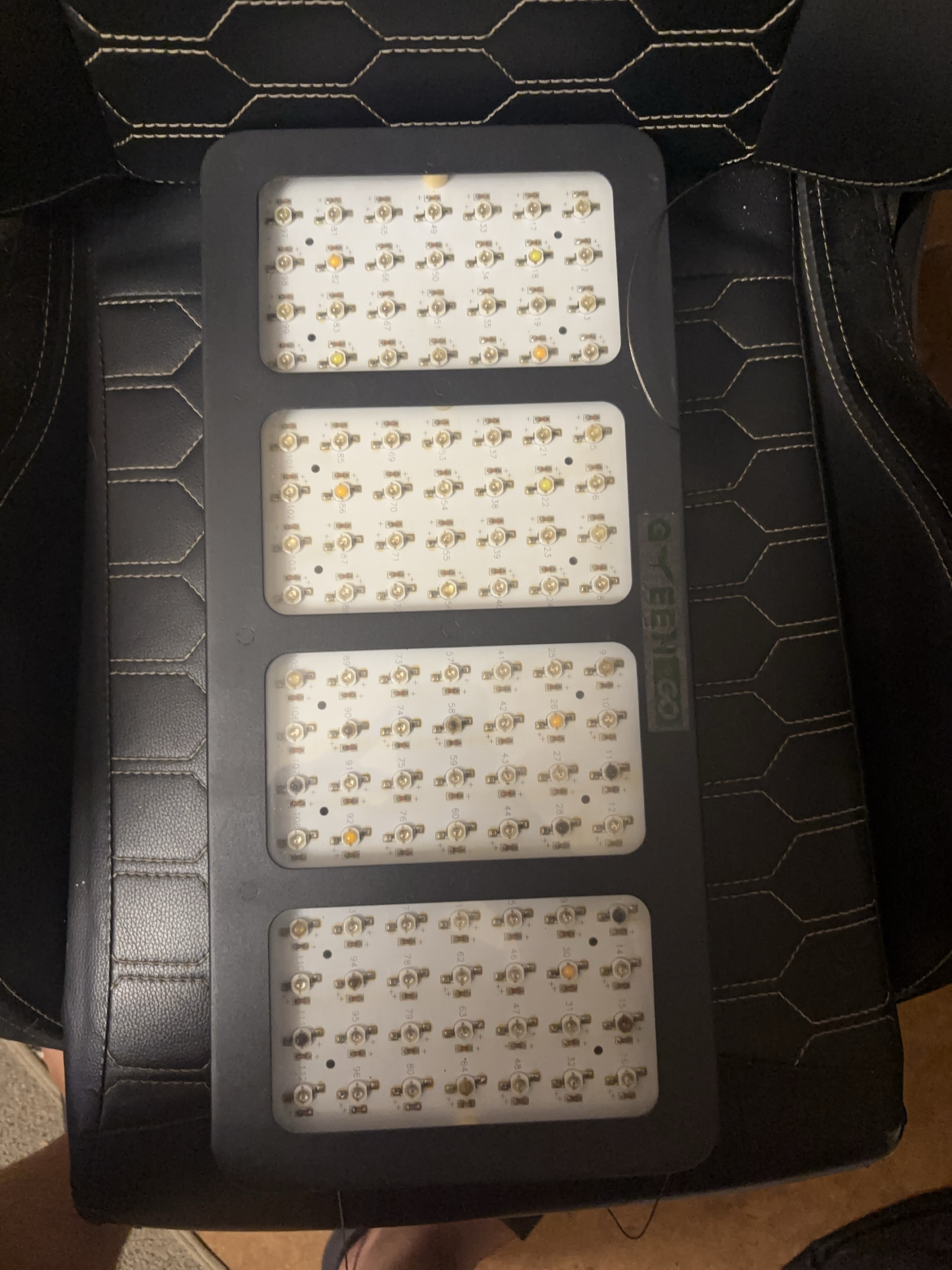 112 led grow light thumbnail