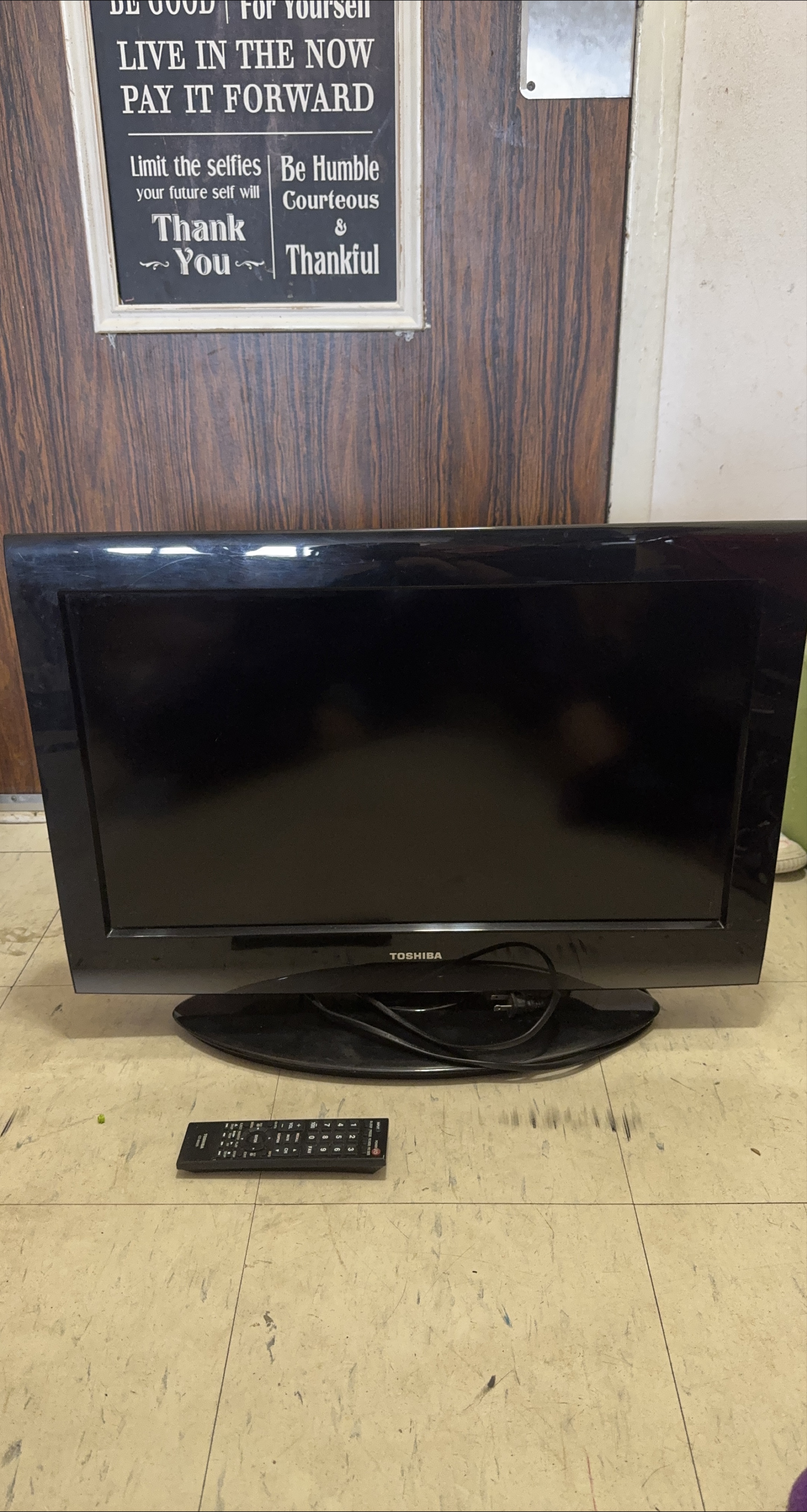 26” Toshiba Television With Remote
