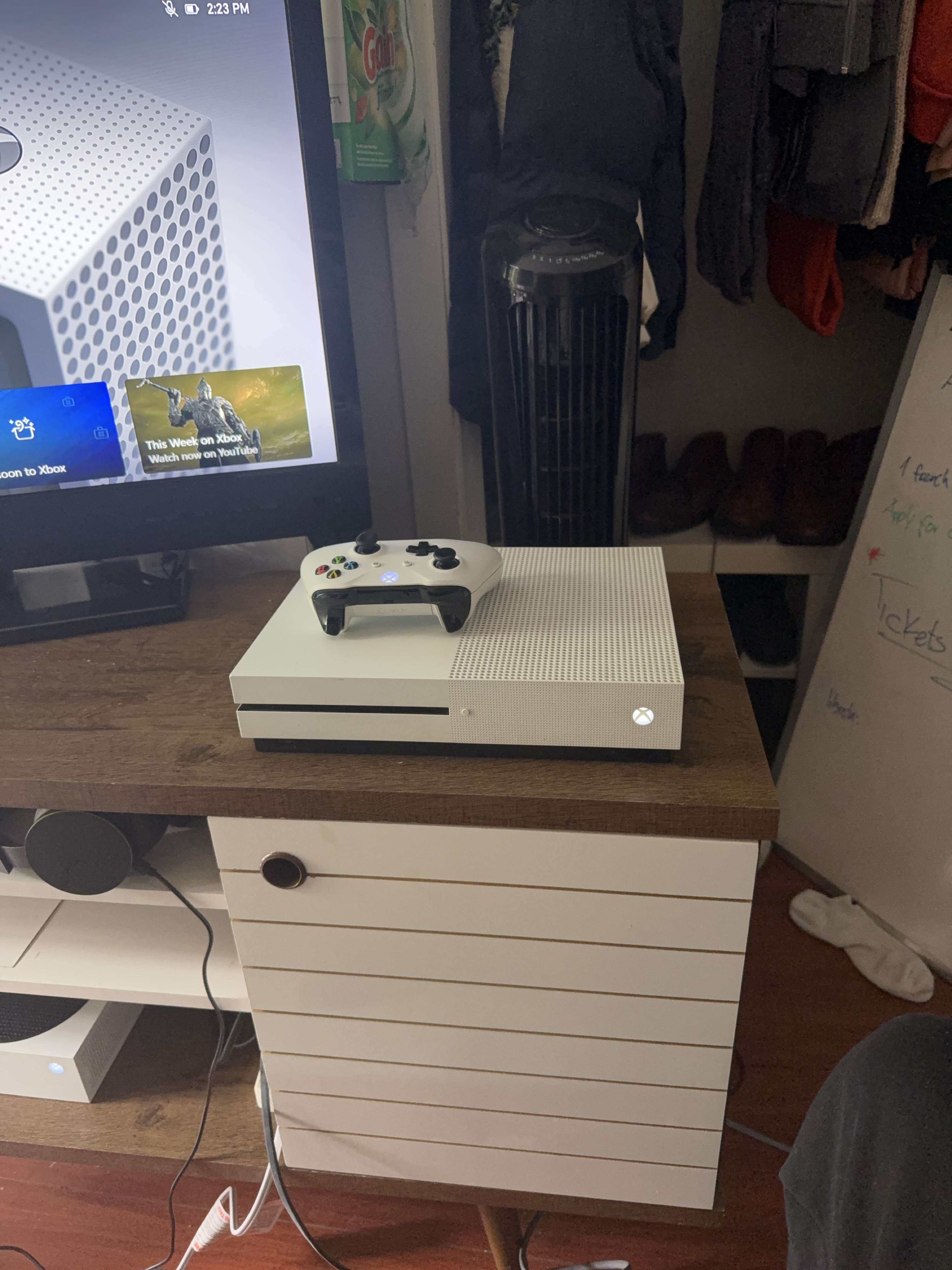 Xbox One S 1T Console with Controller + COD - photo 2