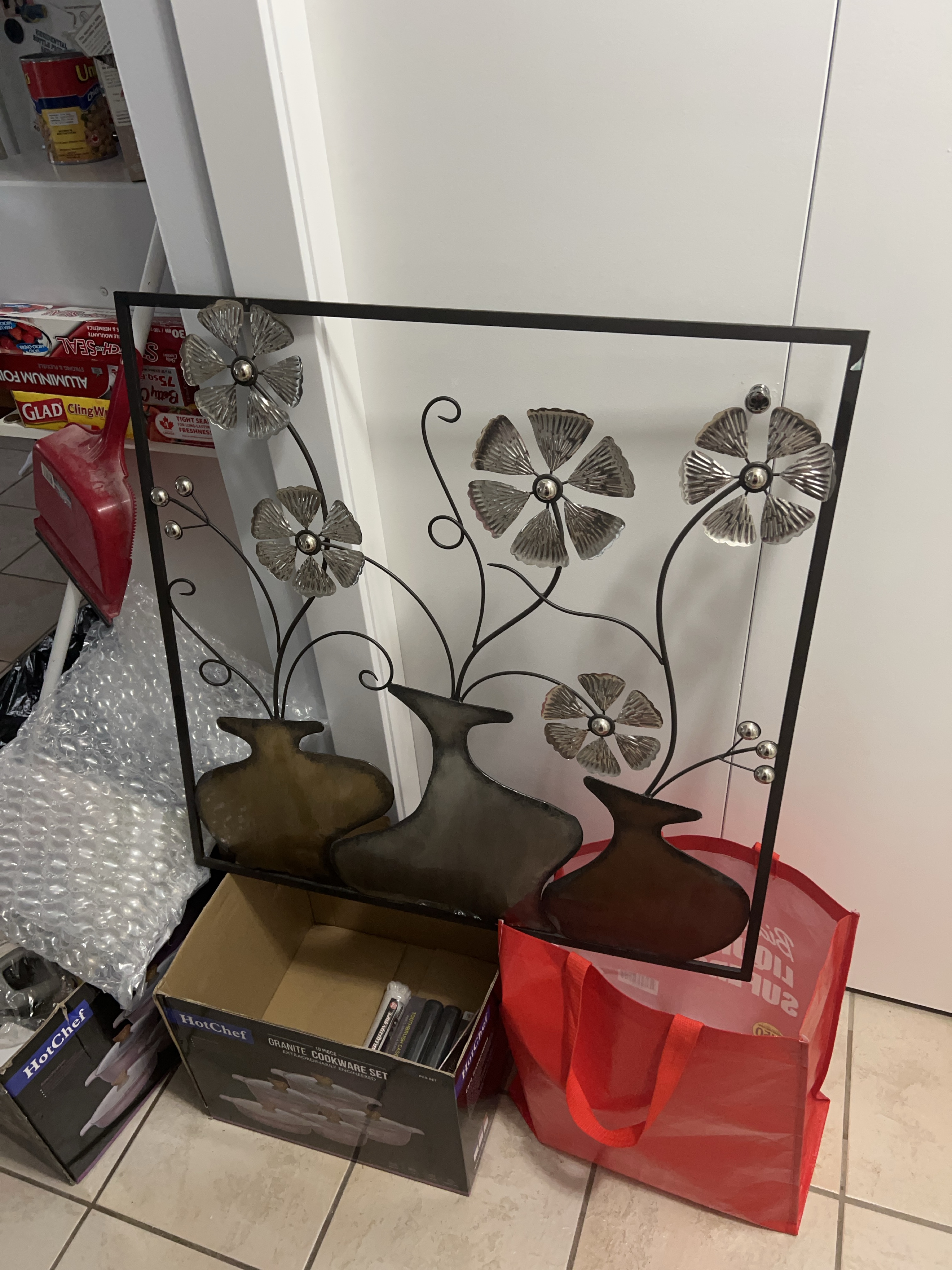 Floral Metal Wall Decor thumbnail