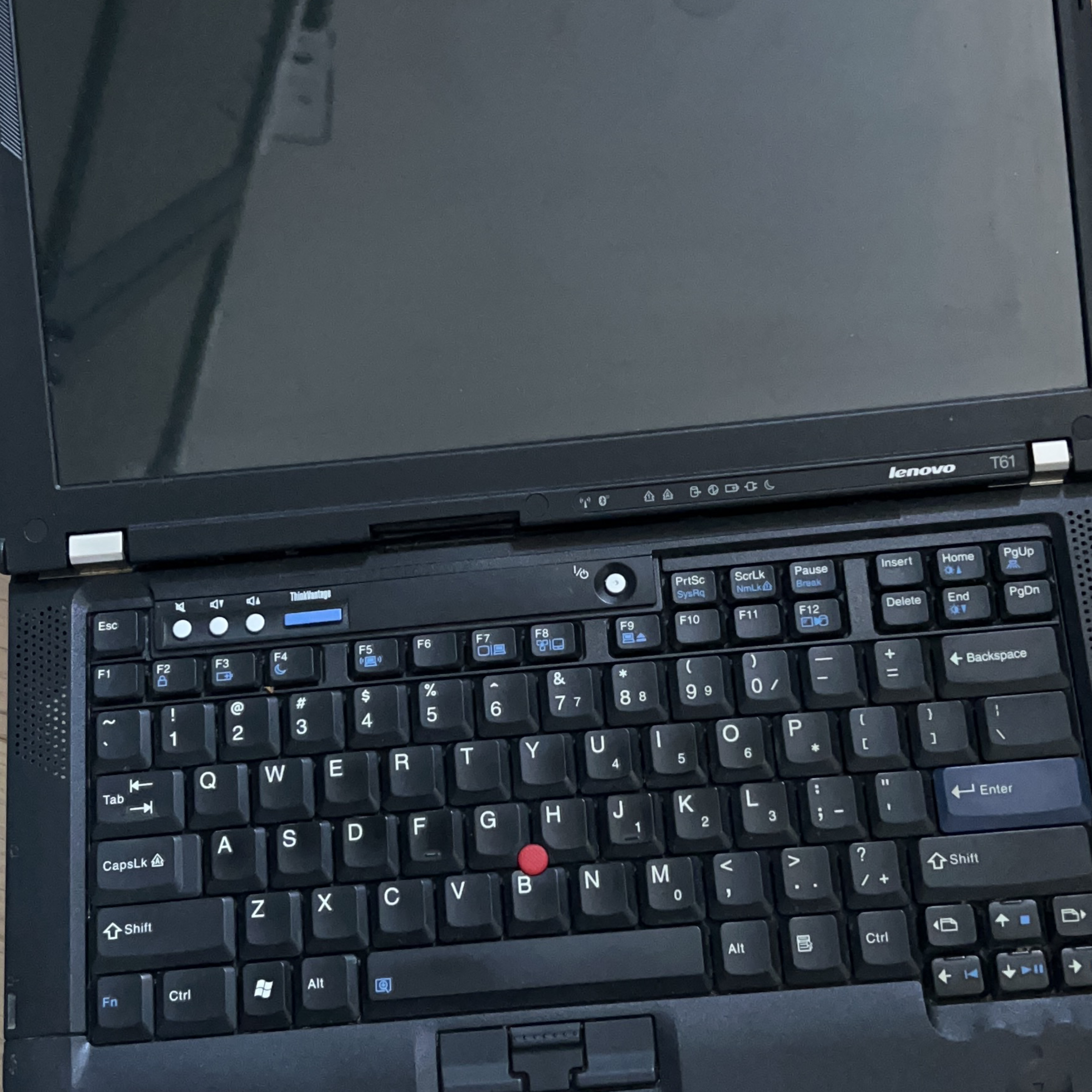 Lenovo ThinkPad T61 Laptop thumbnail