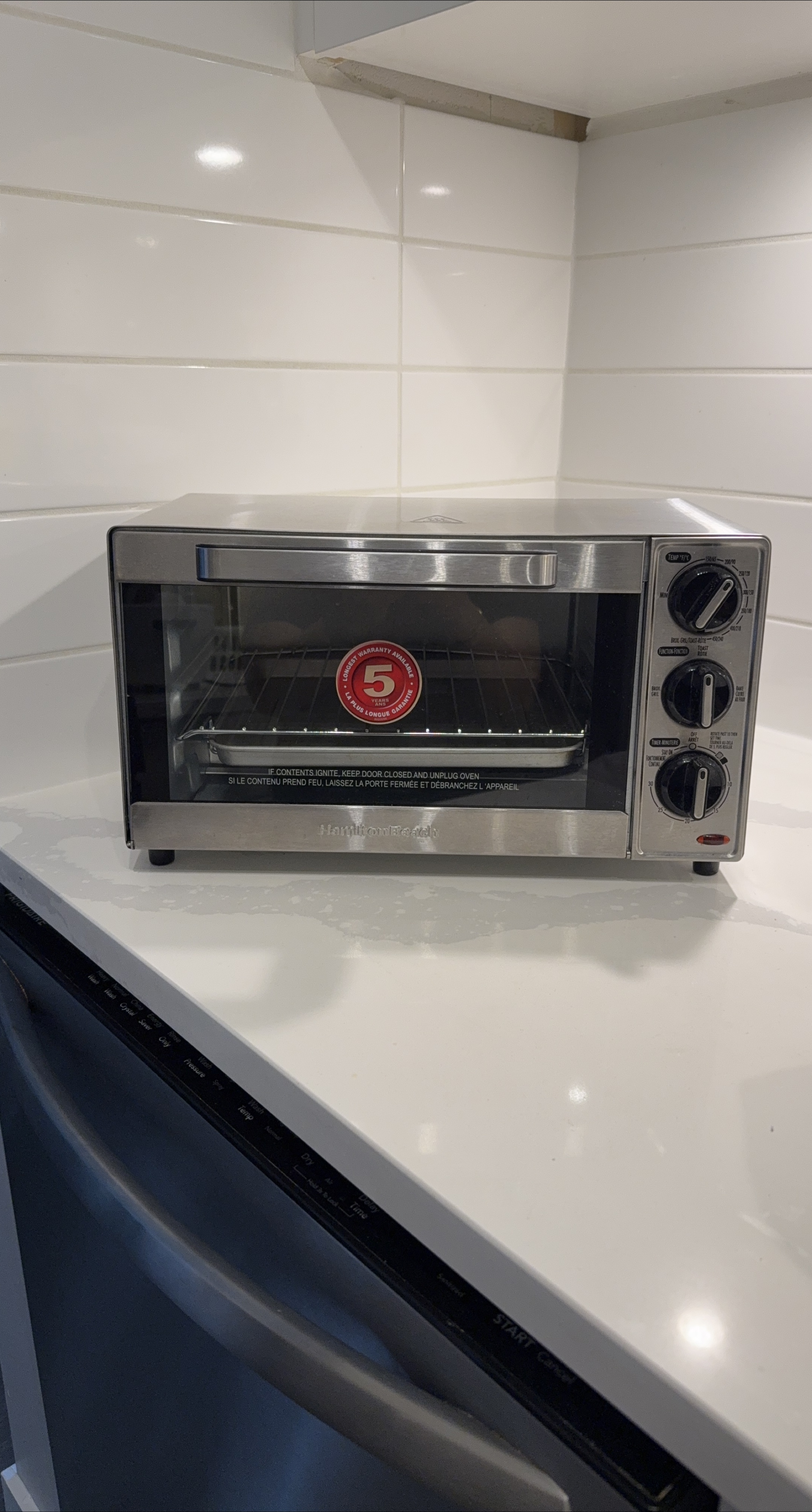 Hamilton Beach Stainless Steel Toaster Oven thumbnail
