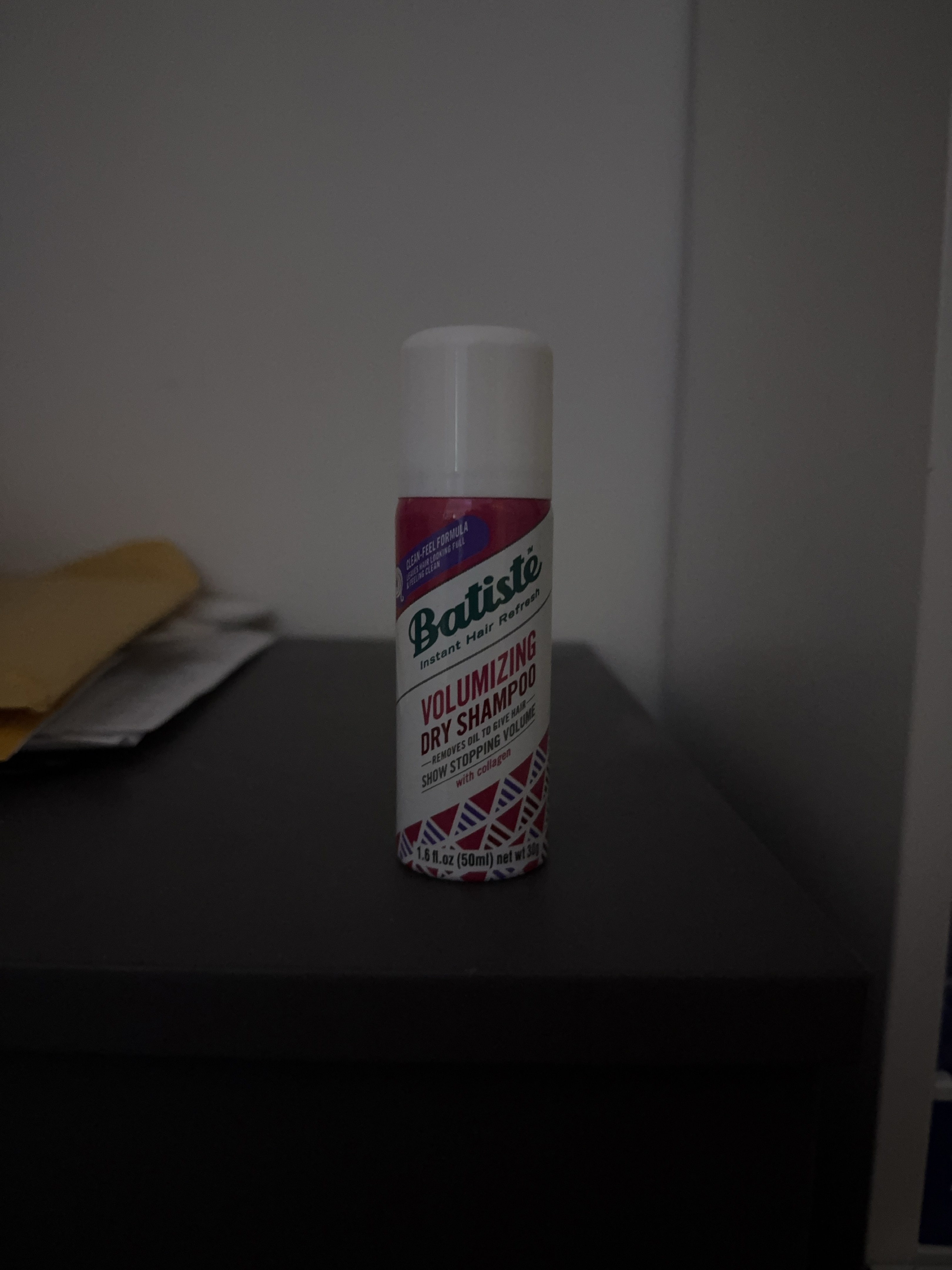 Batiste Volumizing Dry Shampoo thumbnail
