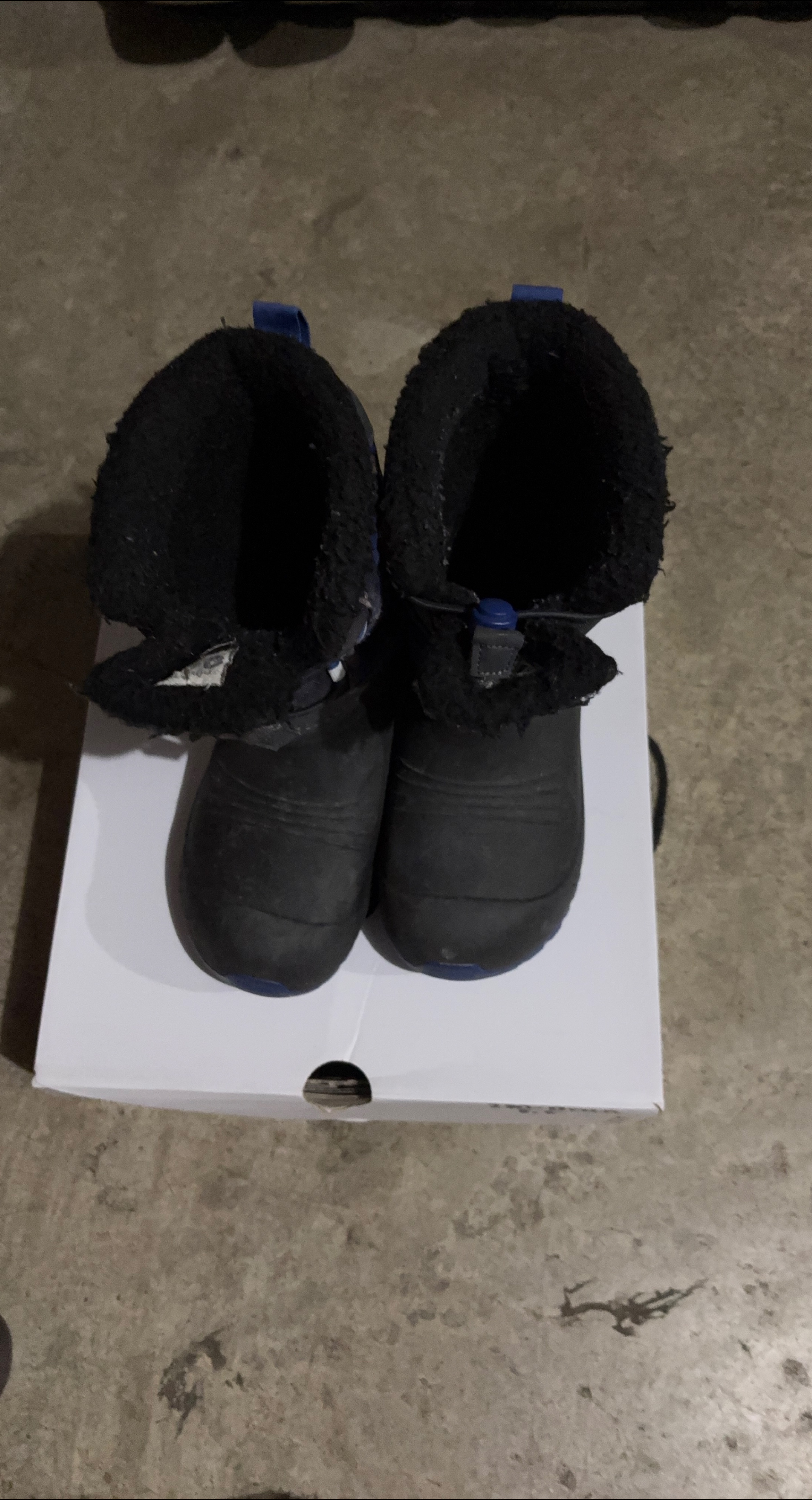 Black Winter Boots thumbnail