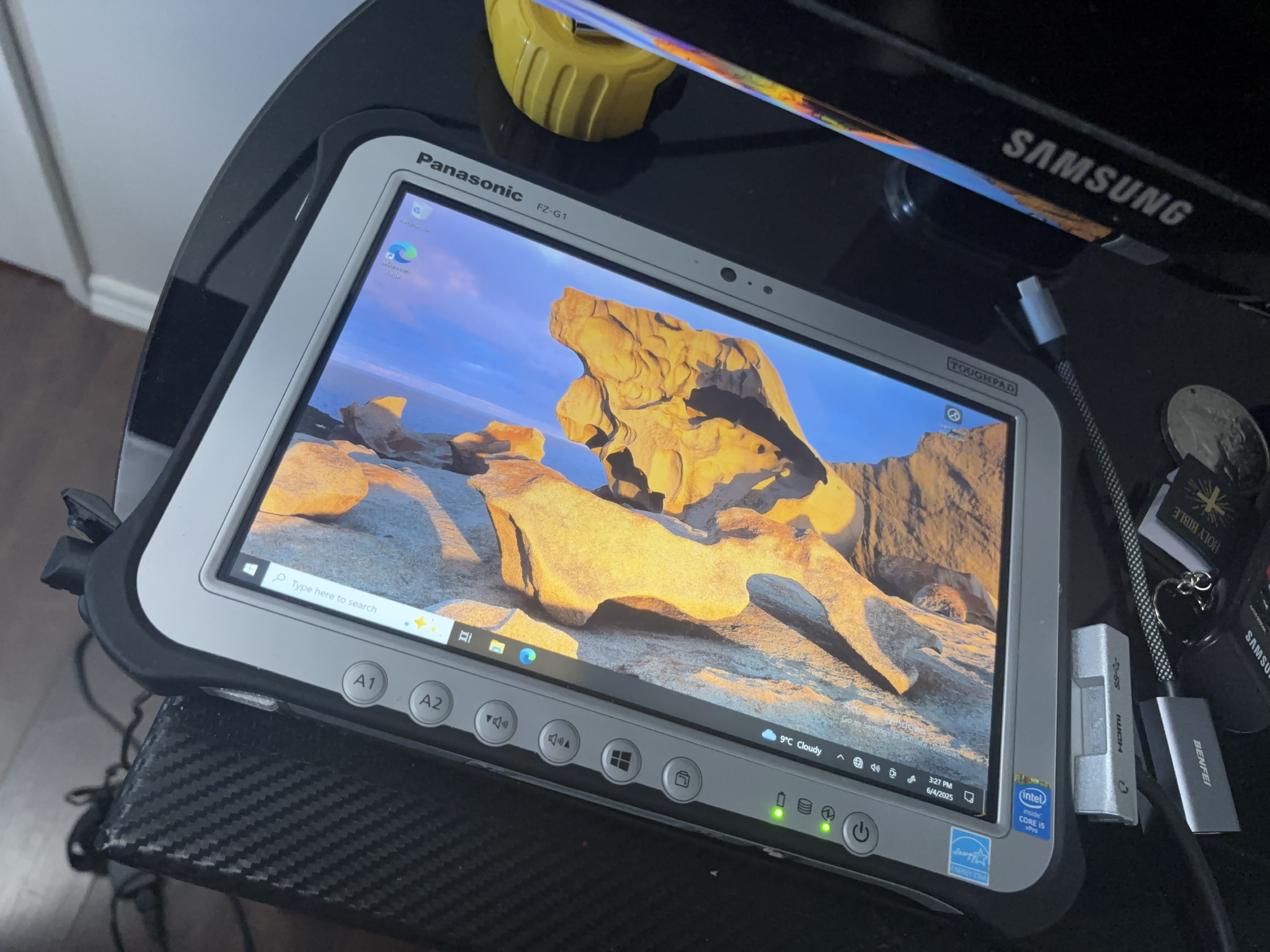 Panasonic Toughpad FZ-G1 Tablet thumbnail