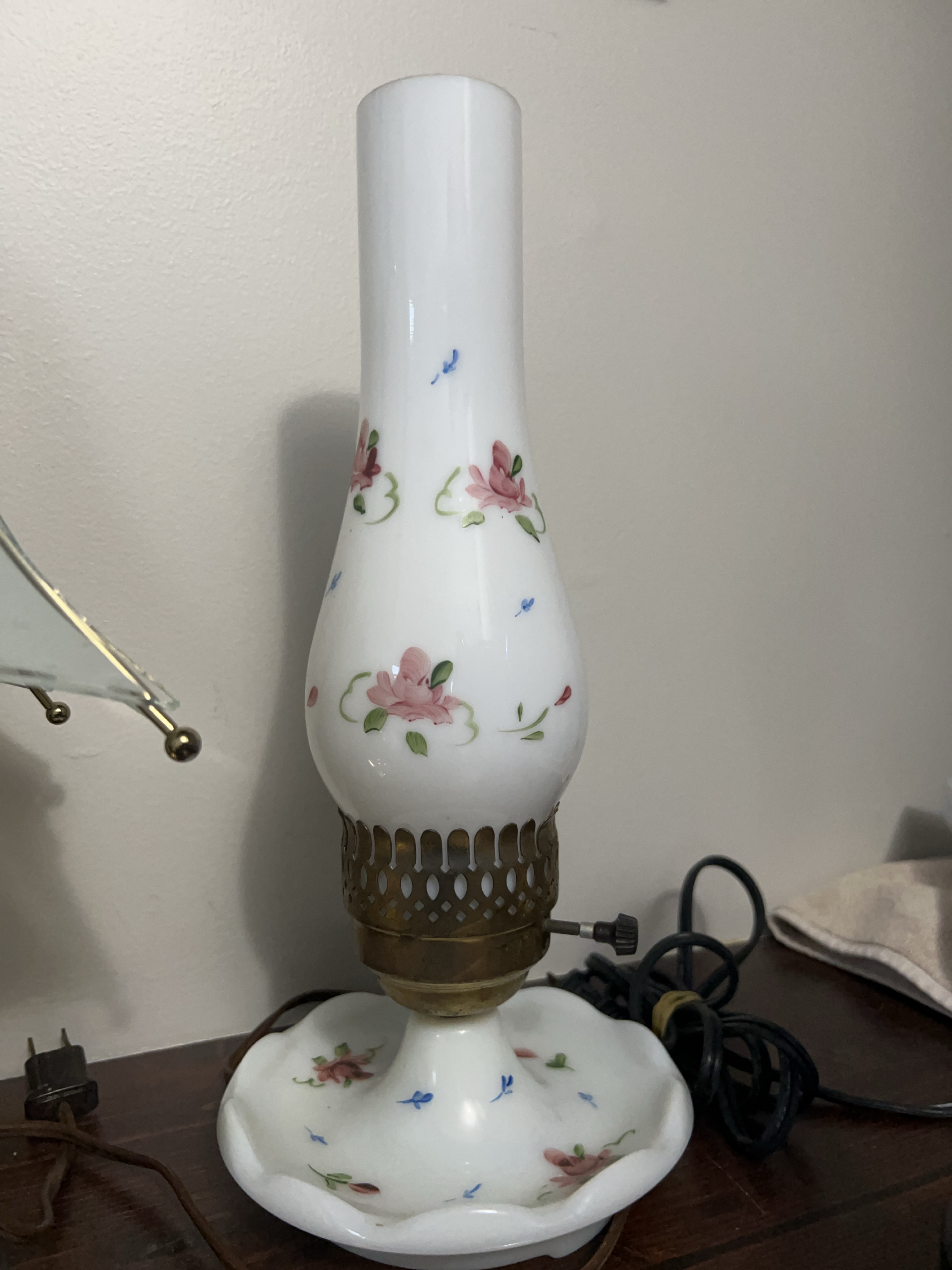 Vintage Floral Oil Lamp thumbnail