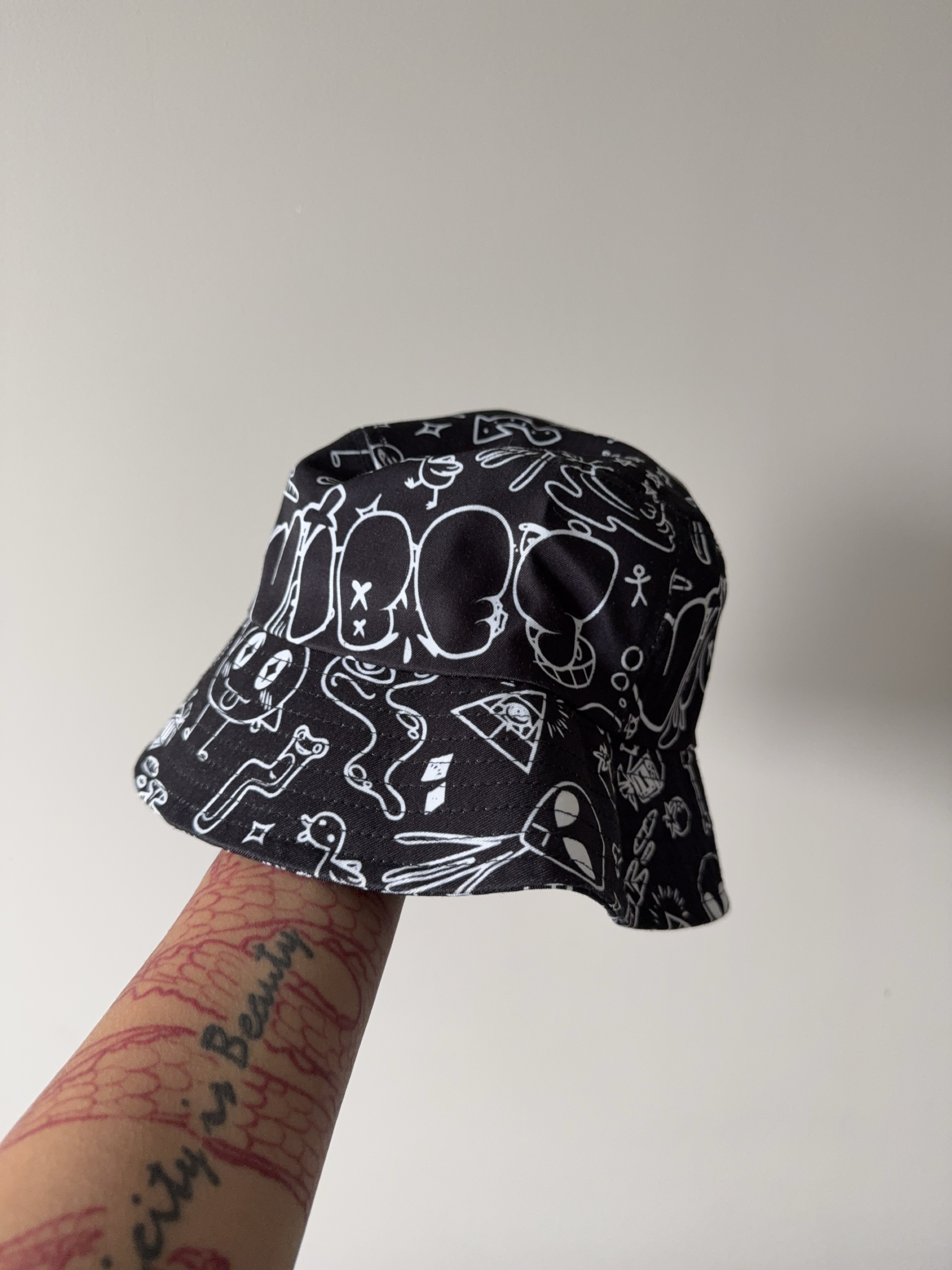 Black Bucket Hat with White Graphic Print thumbnail