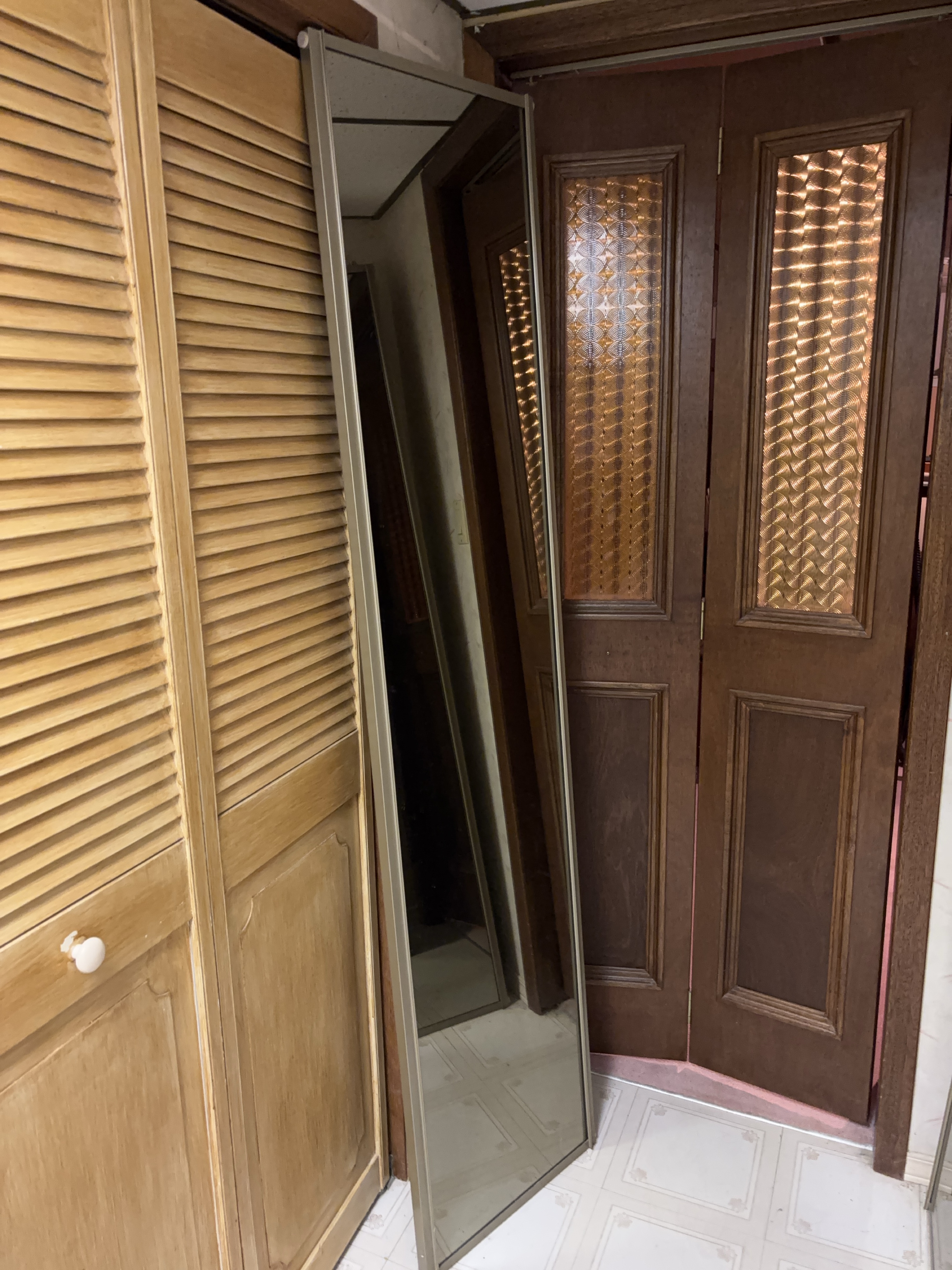 Sliding glass mirror closet doors. thumbnail
