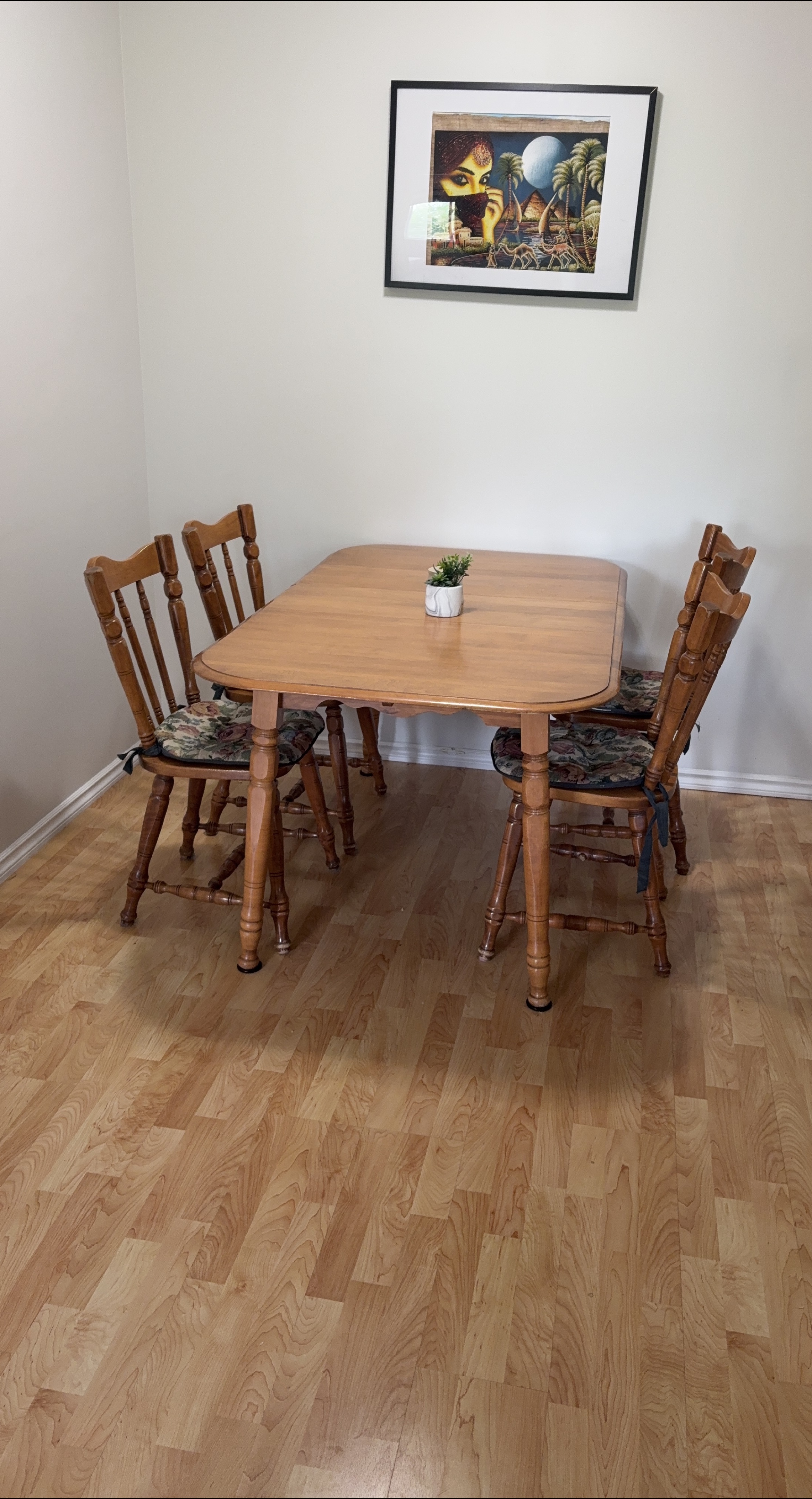 Wooden Dining Table Set thumbnail