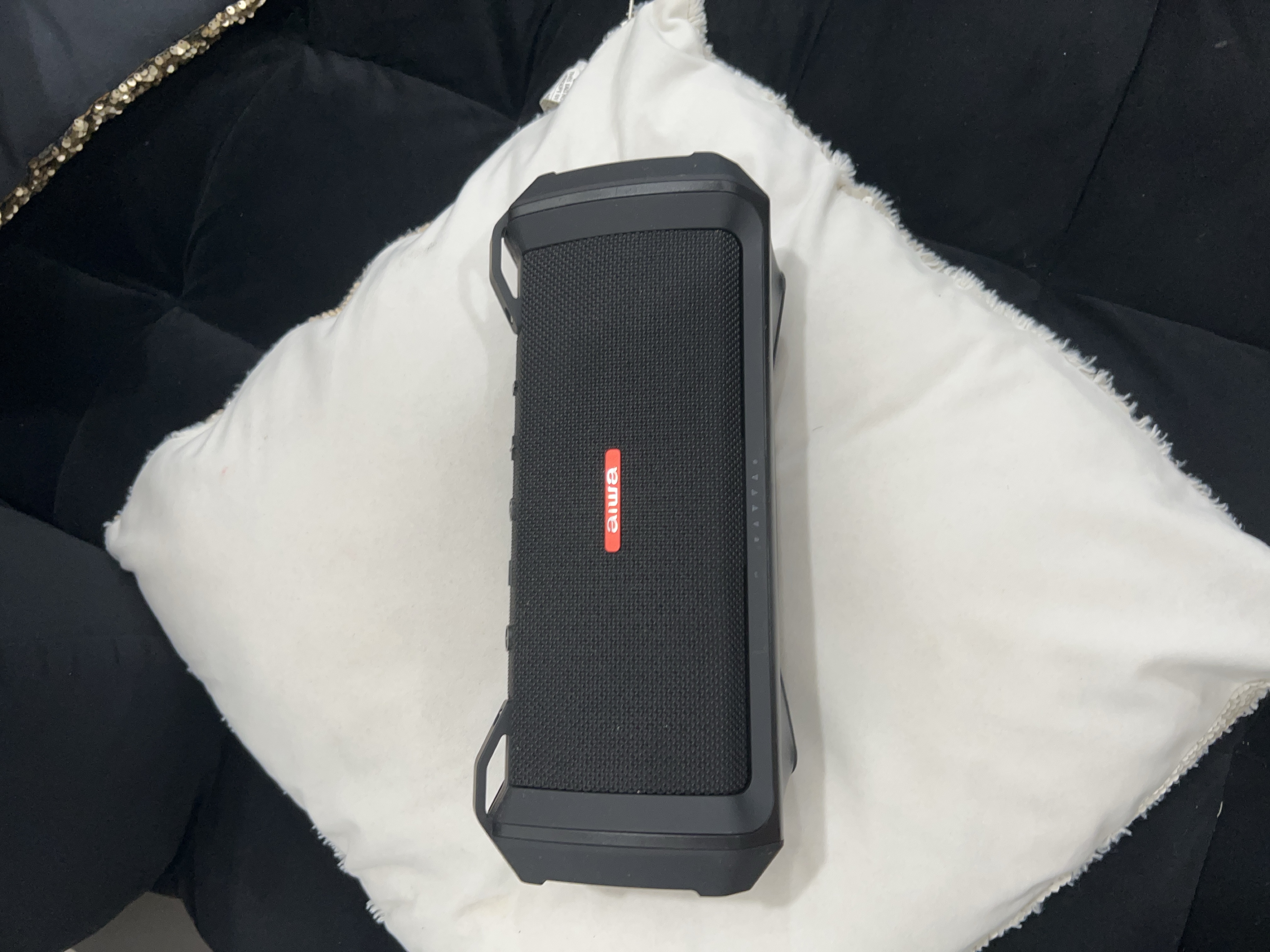 🥕 Aiwa BTS-500 Portable Bluetooth Speaker