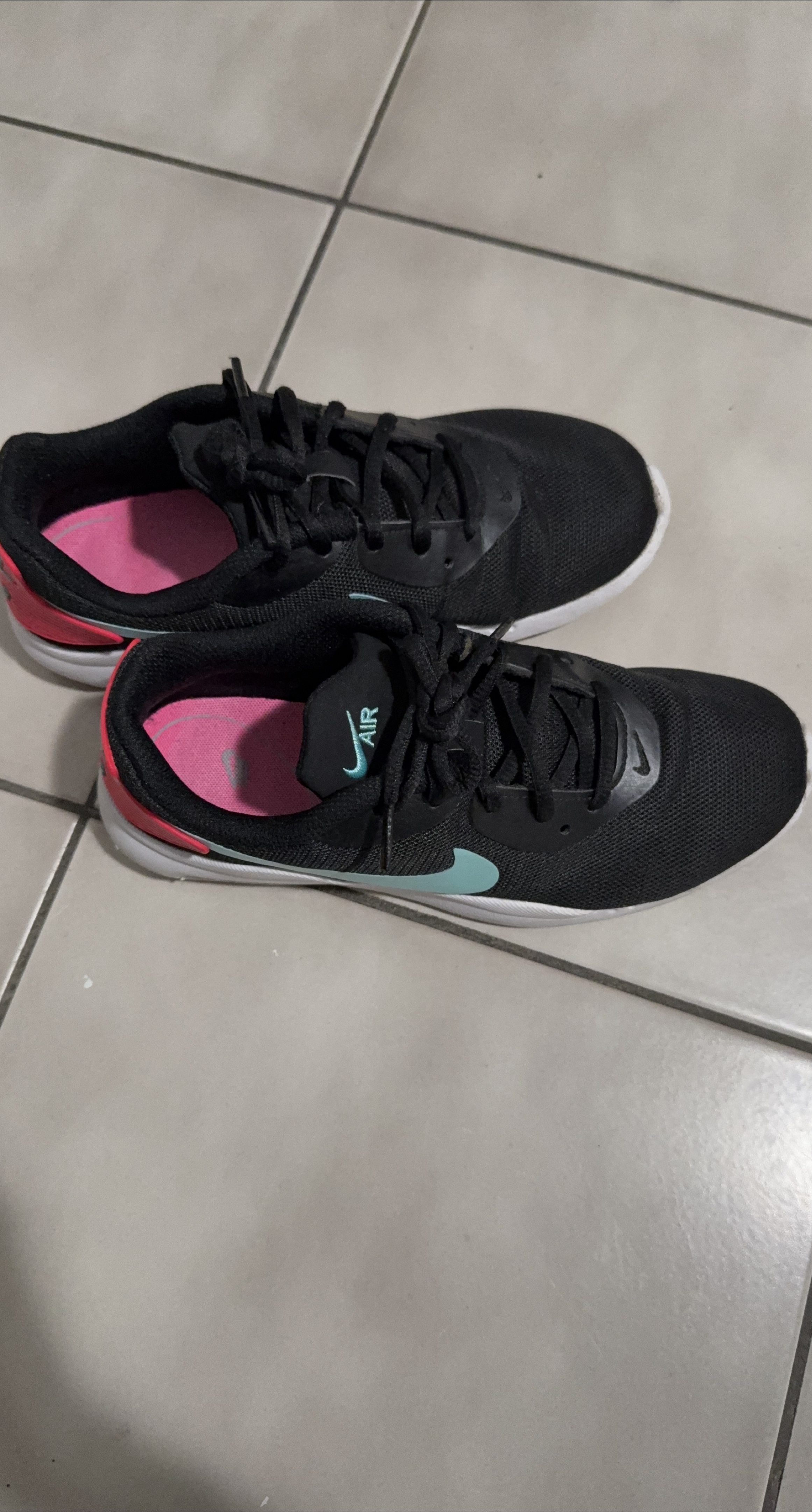 Nike Air Sneakers thumbnail