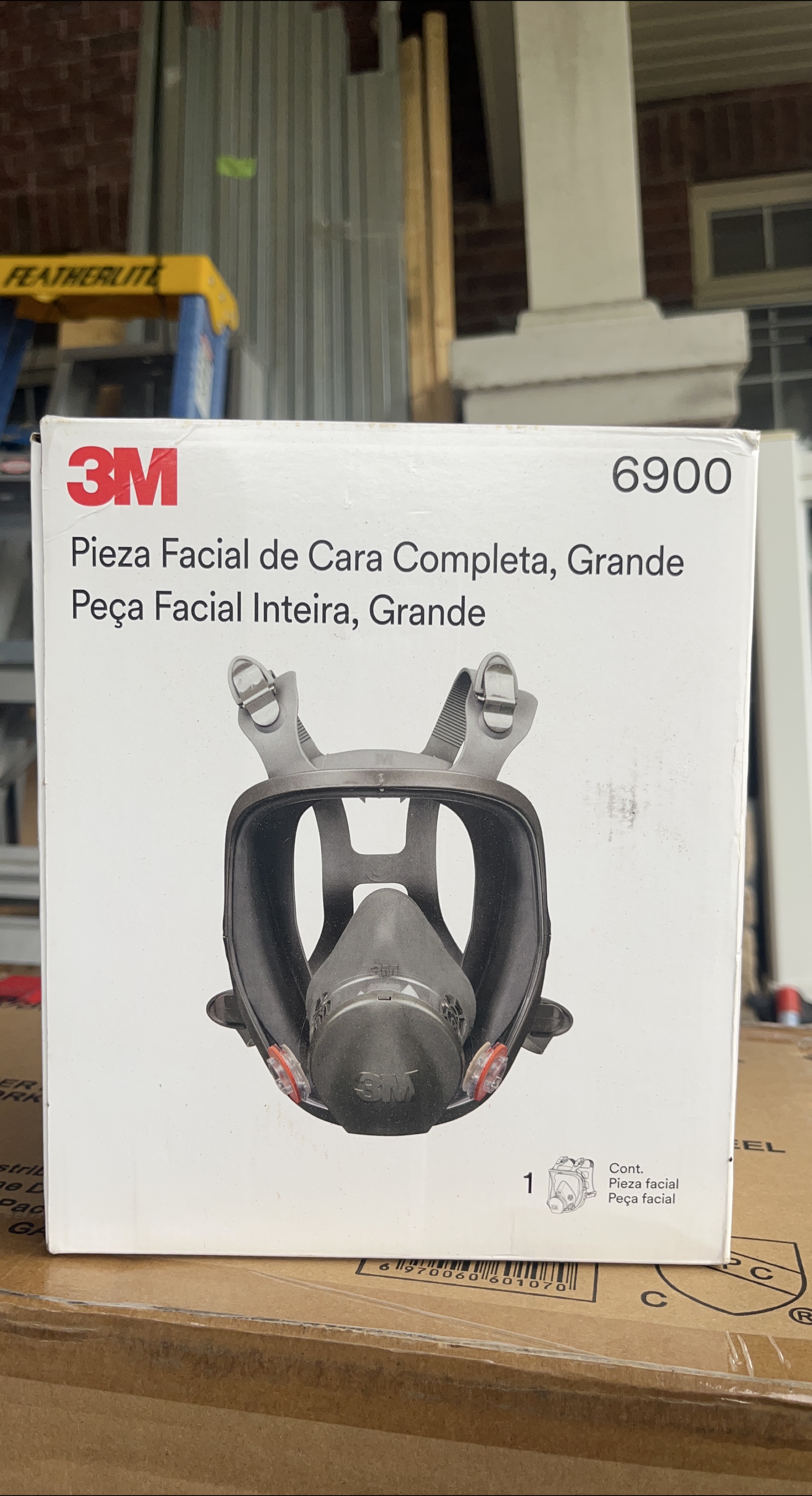 3M 6900 Series Full Facepiece Respirator thumbnail
