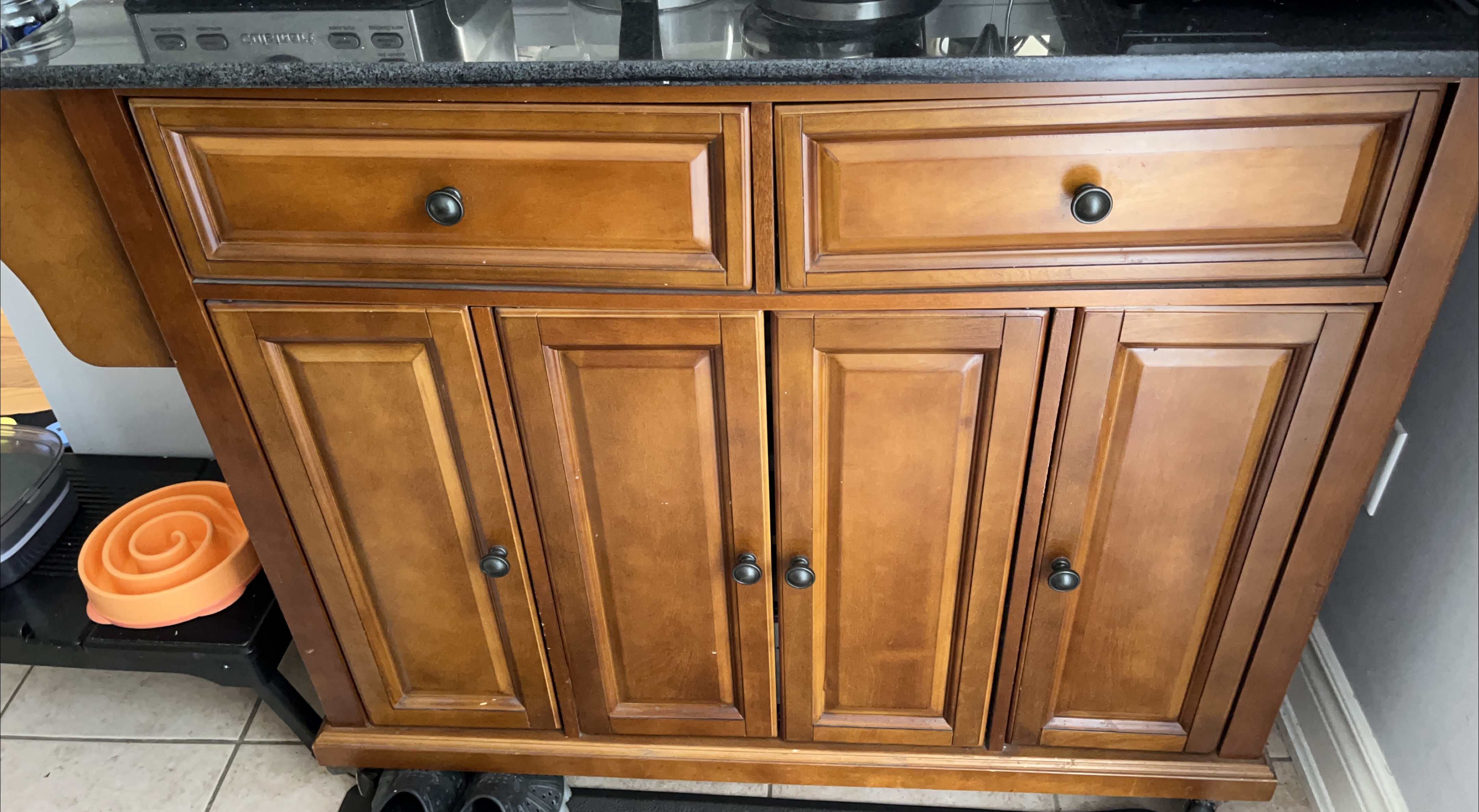 Wooden Kitchen Cabinet thumbnail