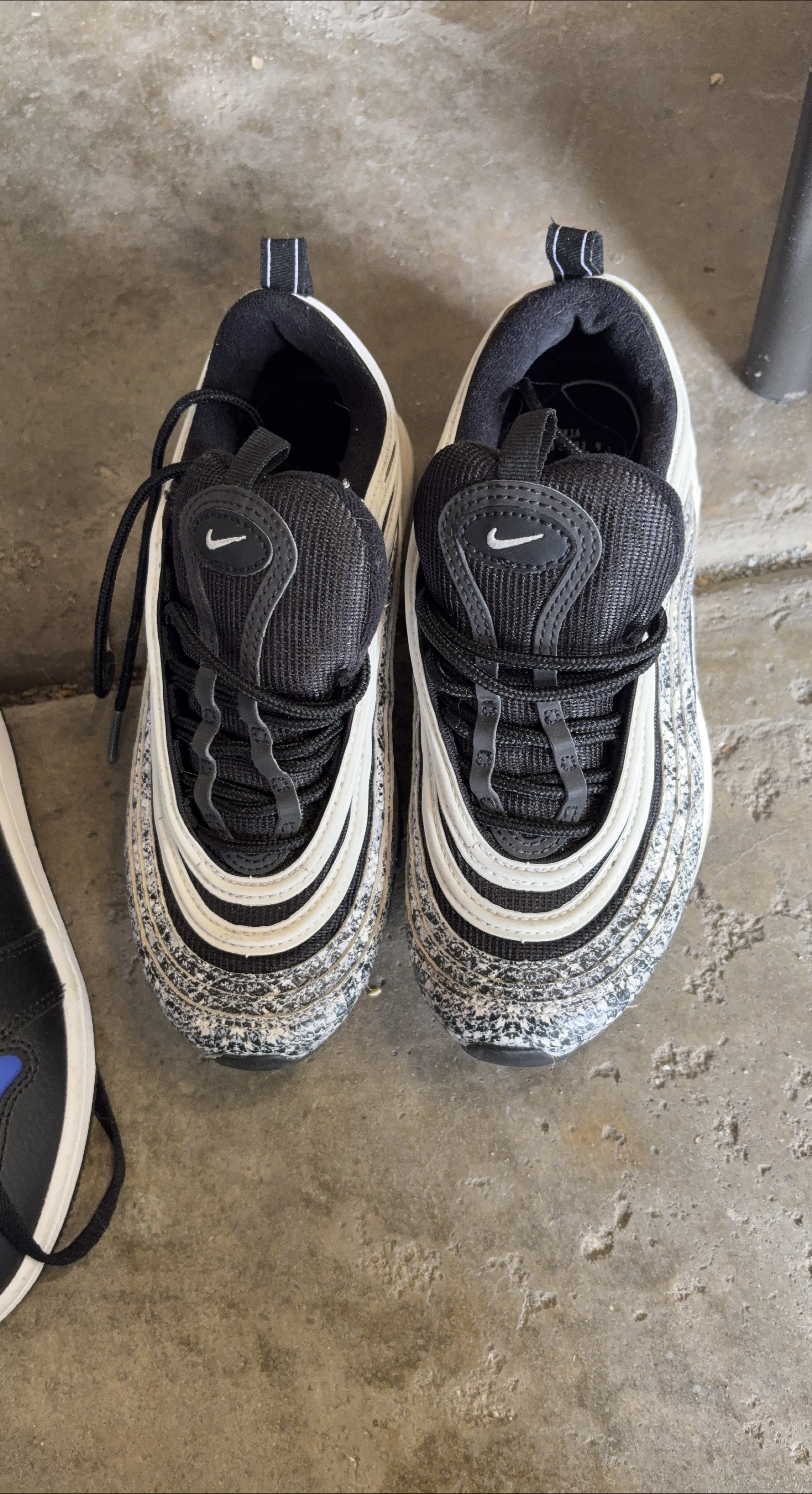 Nike Air Max 97 thumbnail