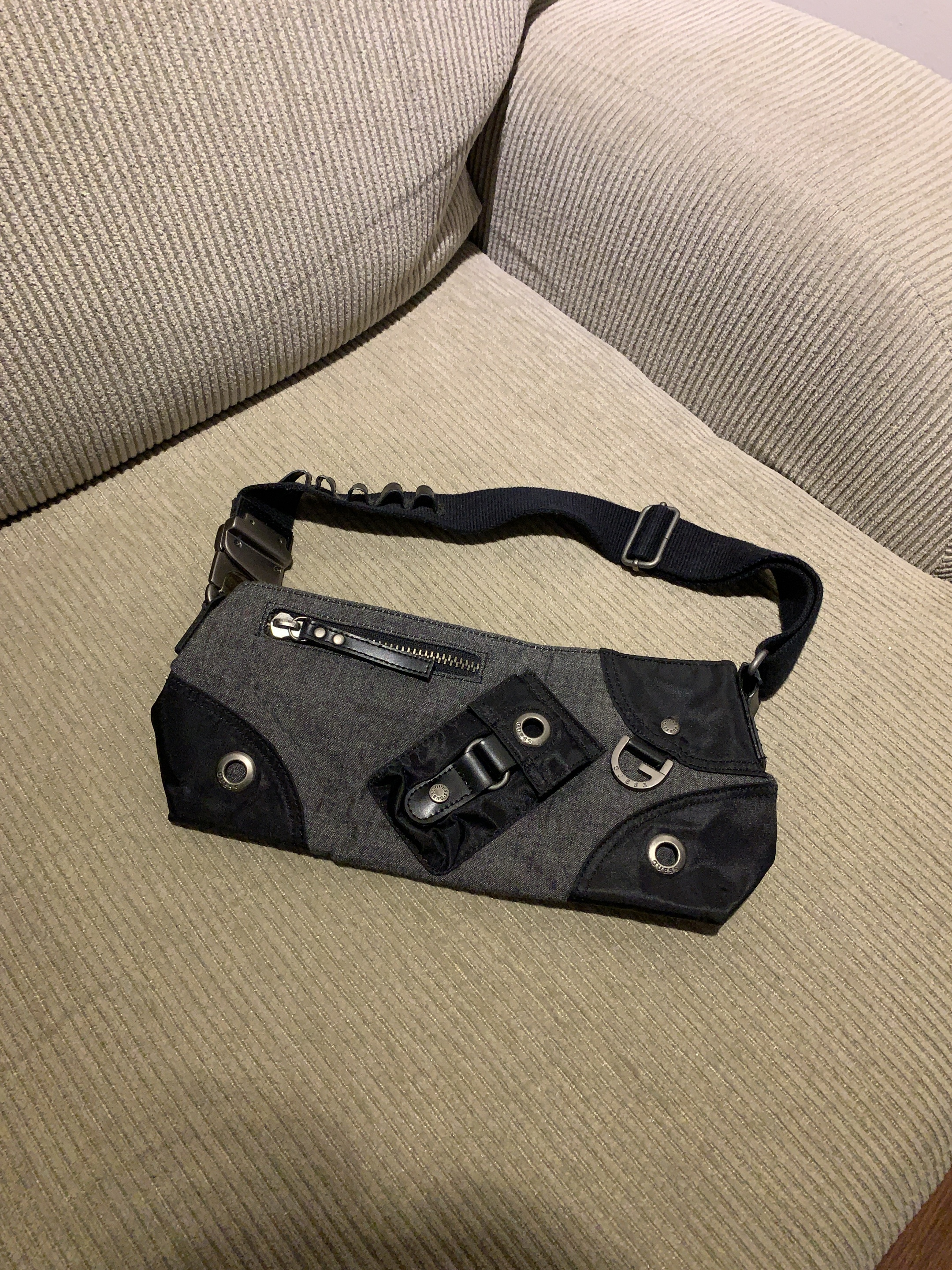 Guess Shoulder Bag thumbnail
