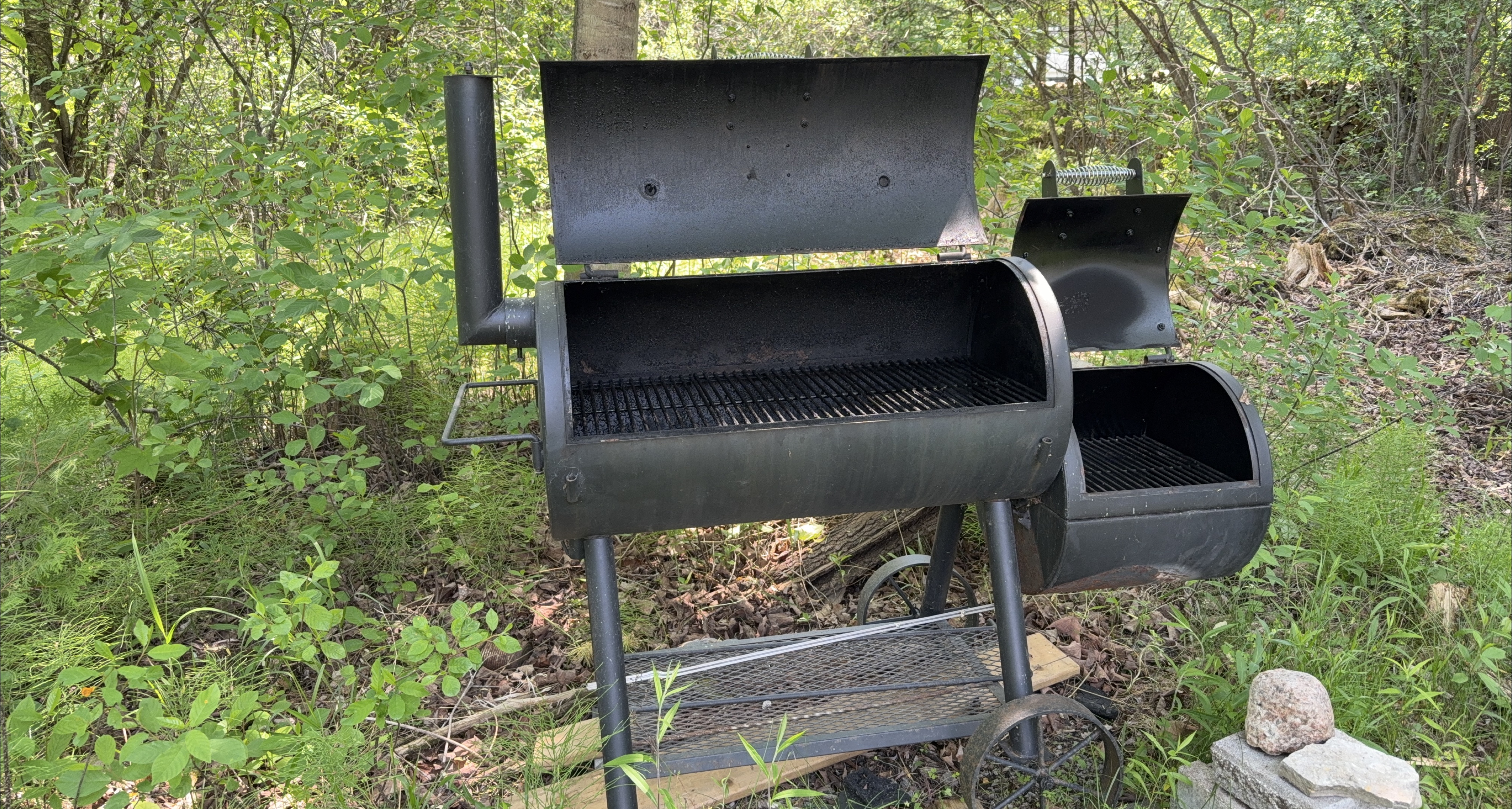 BBQ smoker