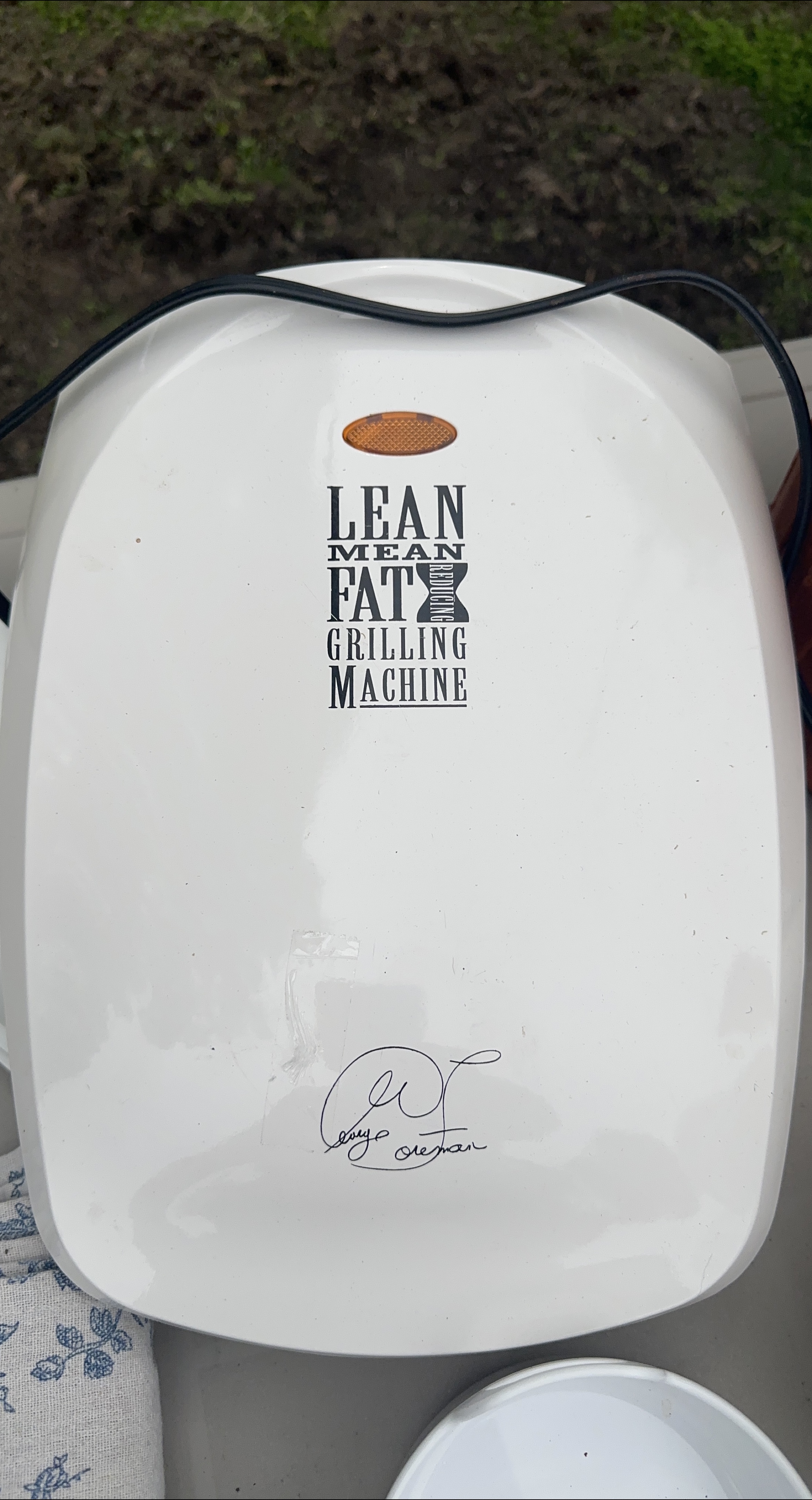 Lean Mean Fat Reducing Grilling Machine thumbnail