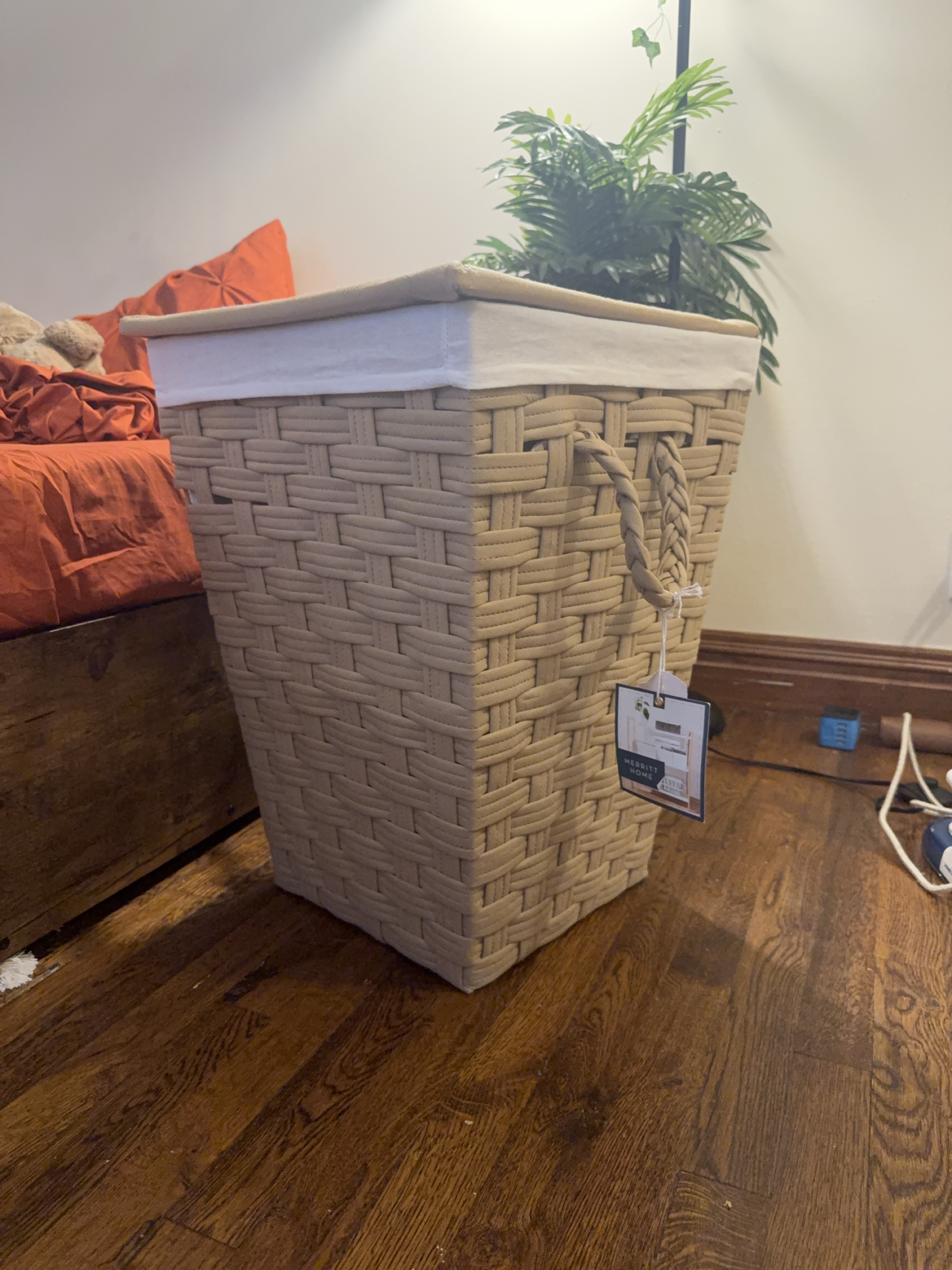 Woven Laundry Hamper thumbnail
