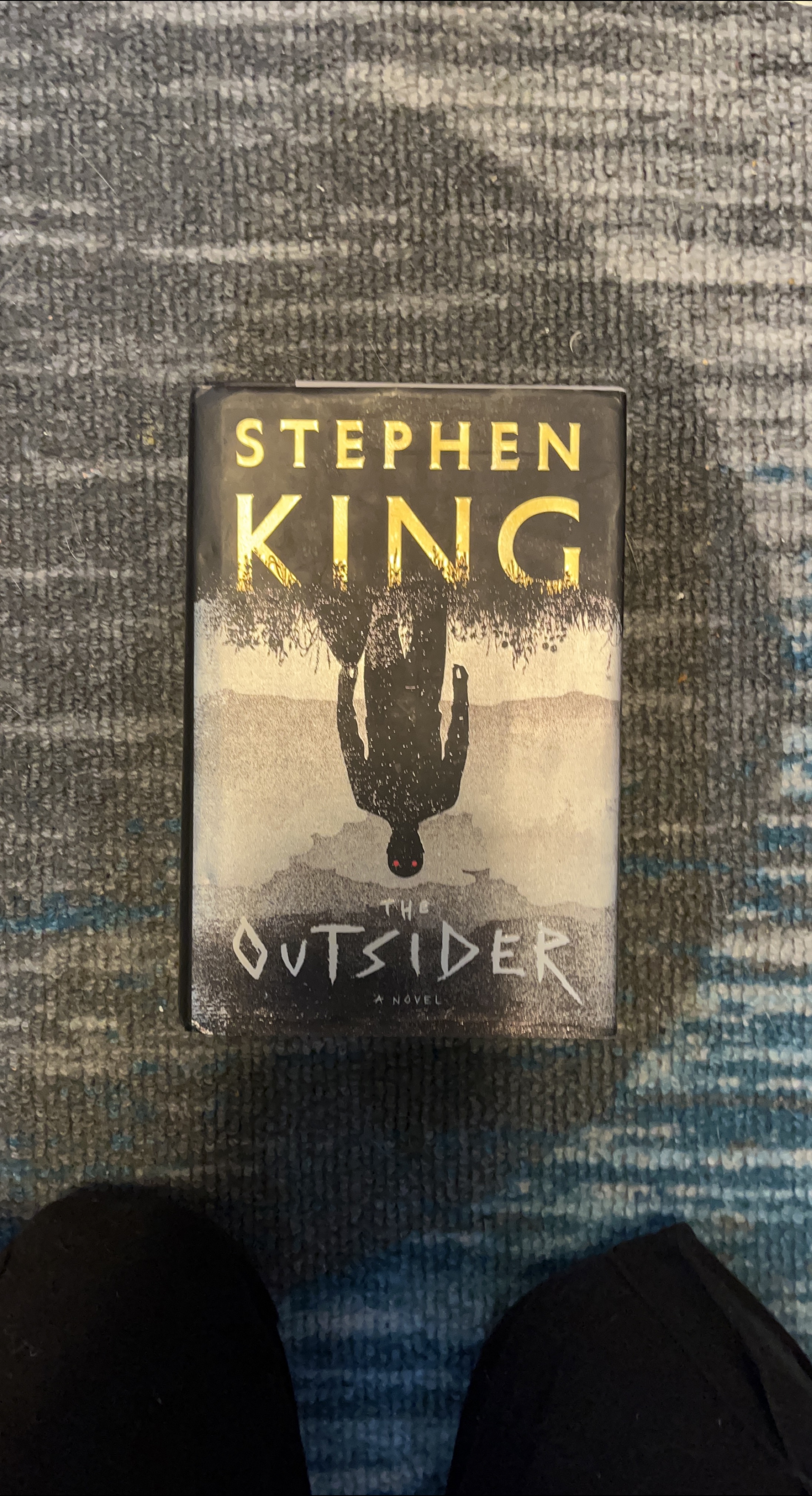 Stephen King's The Outsider Novel thumbnail