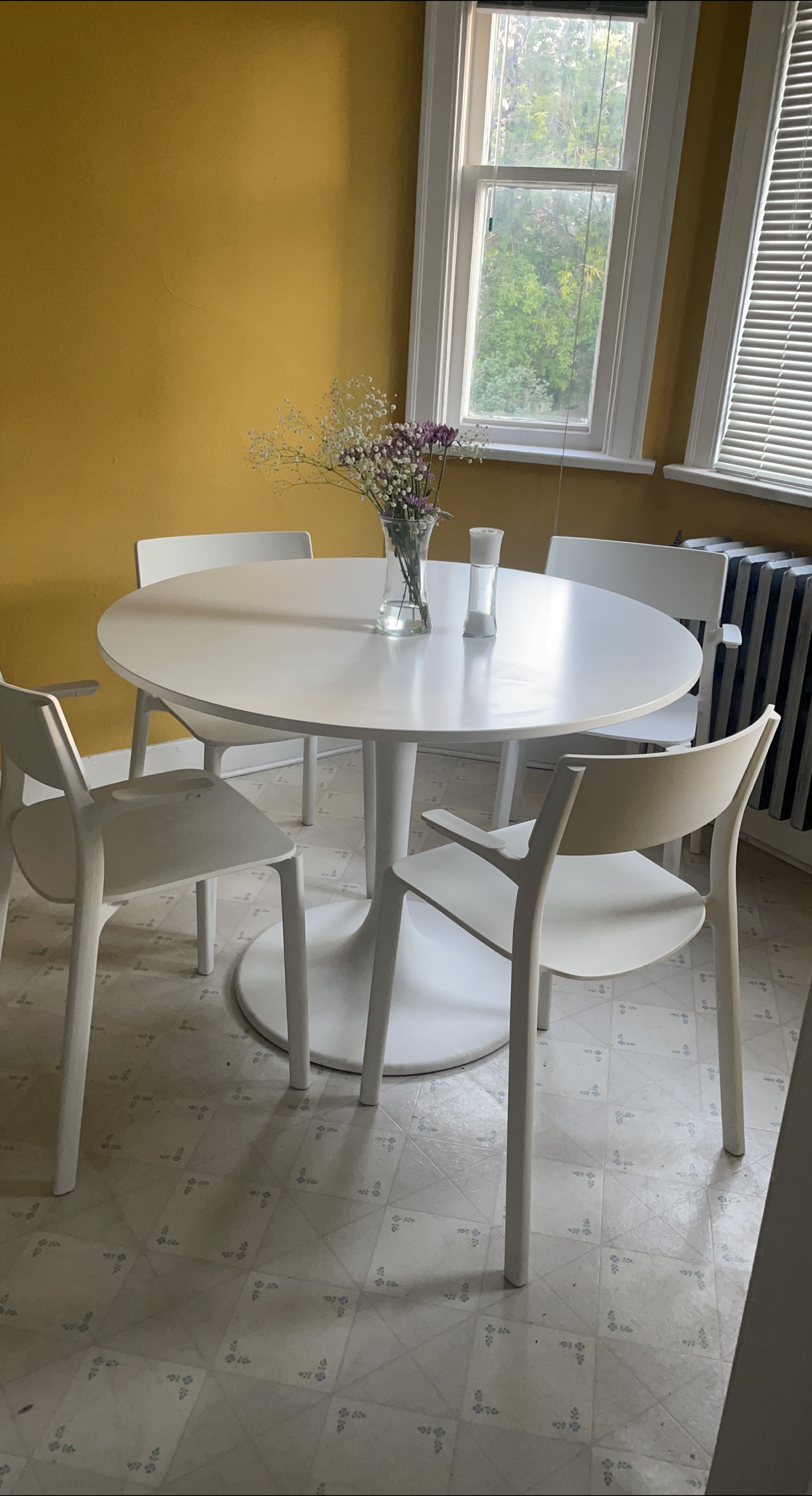 White Round Dining Table and Chairs