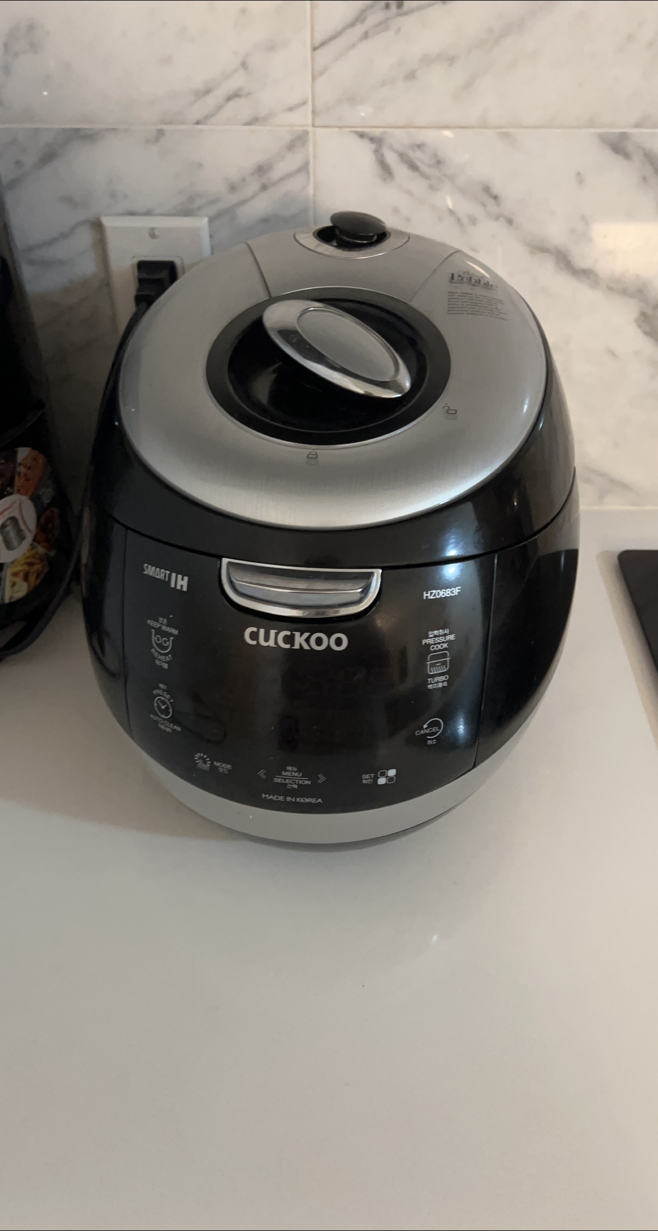 Cuckoo Rice Cooker thumbnail