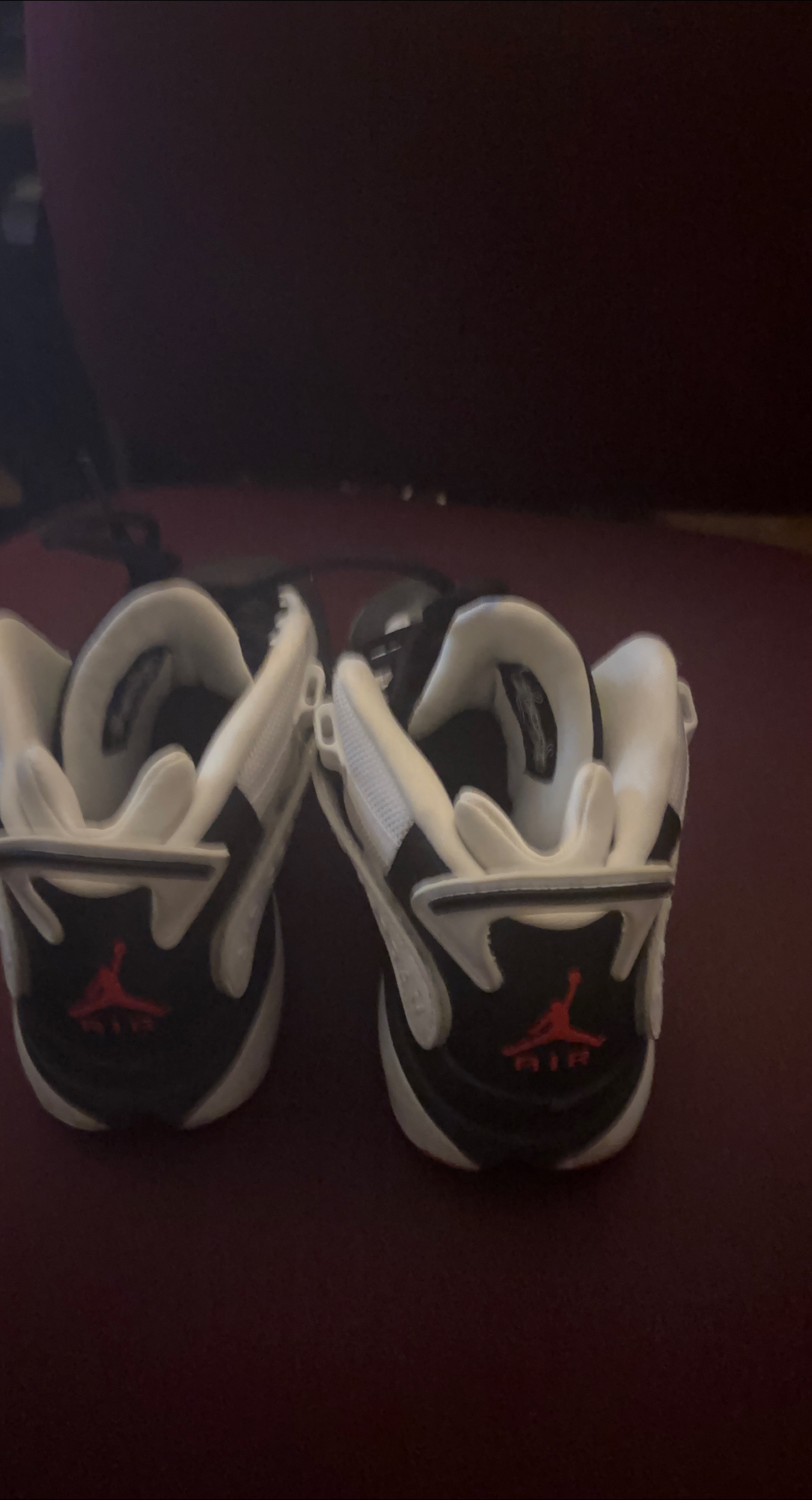 Air Jordan Sneakers thumbnail