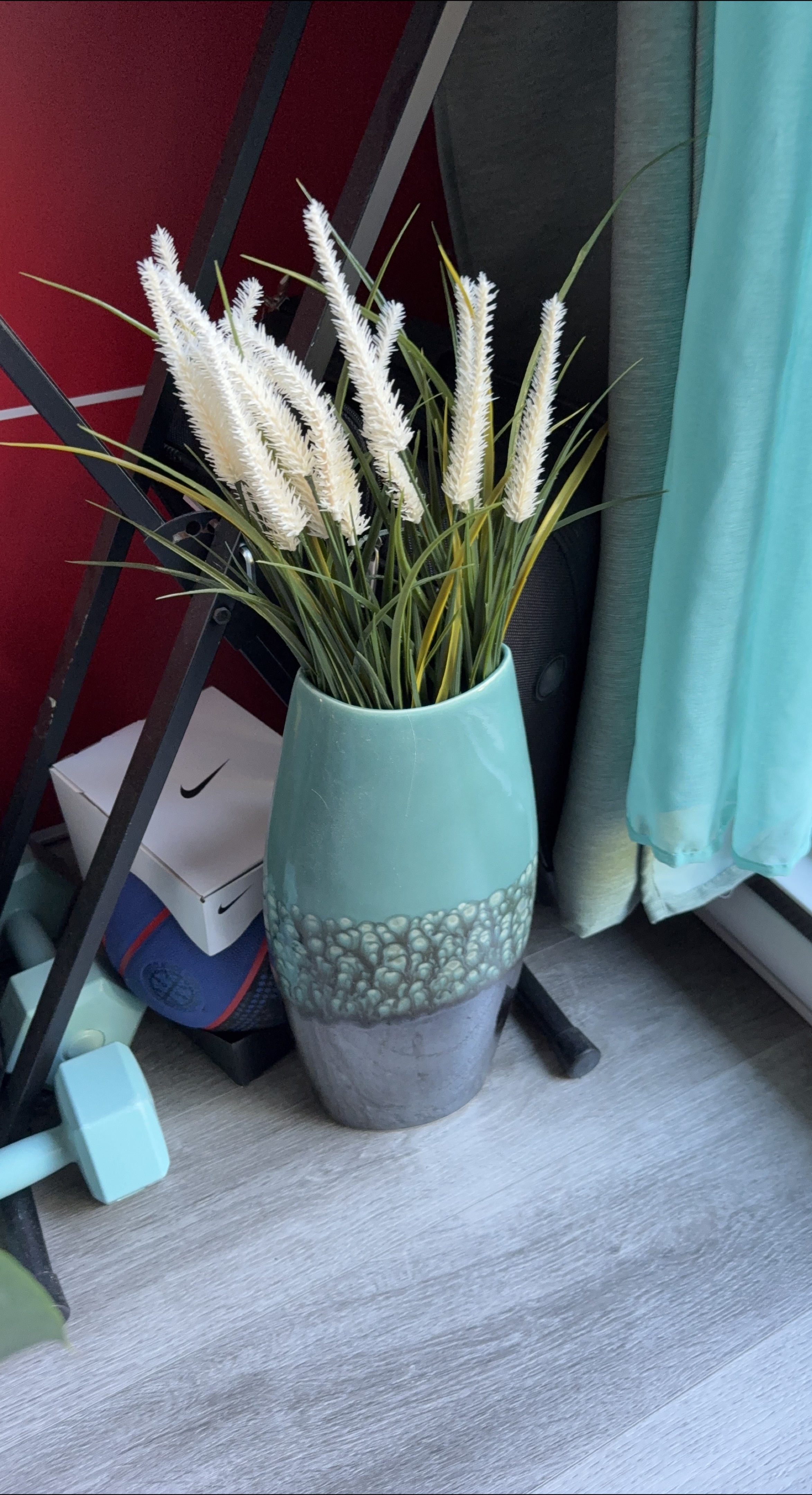 Decorative Floral Arrangement thumbnail