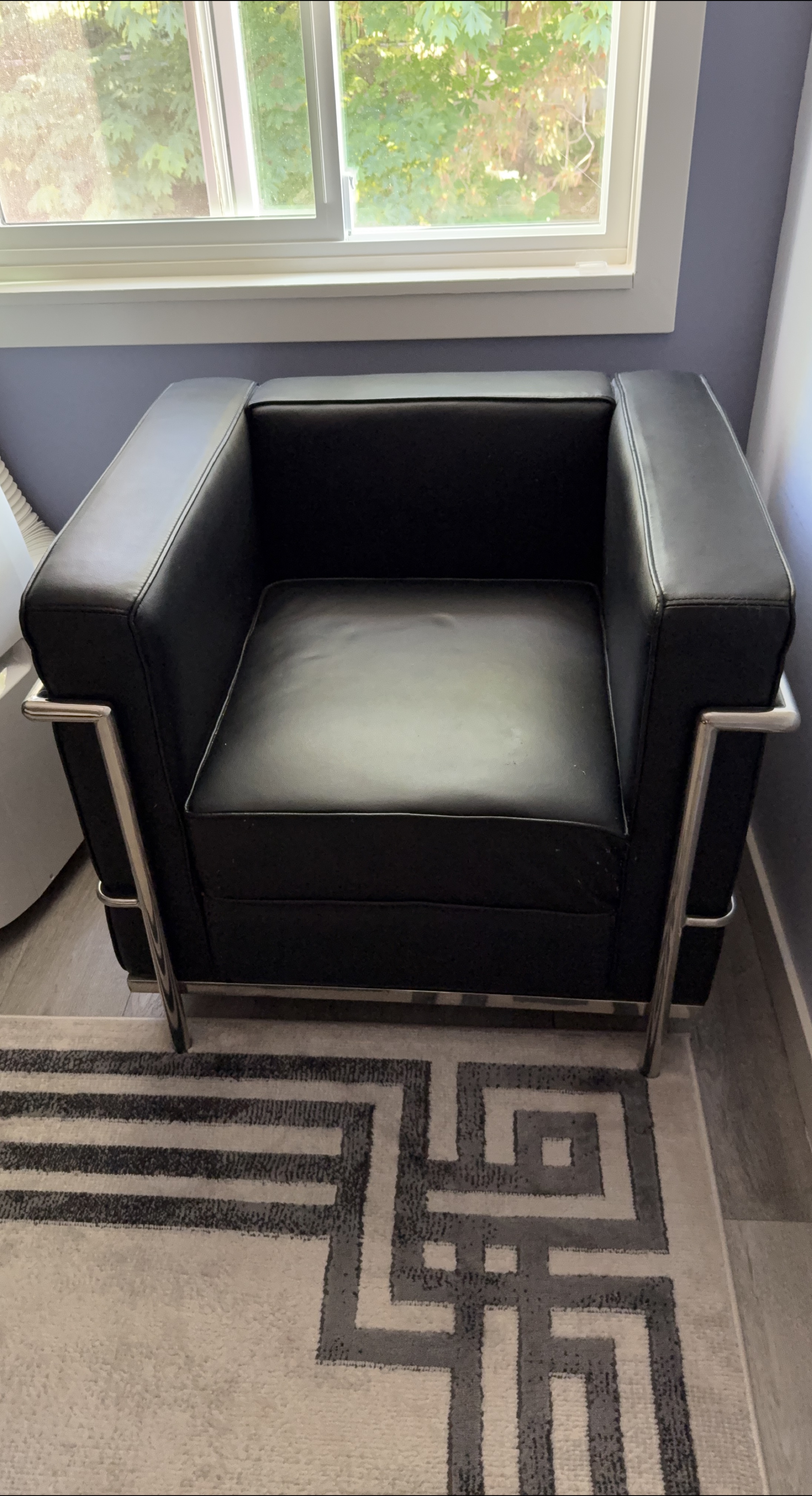 Modern Leather Armchair thumbnail
