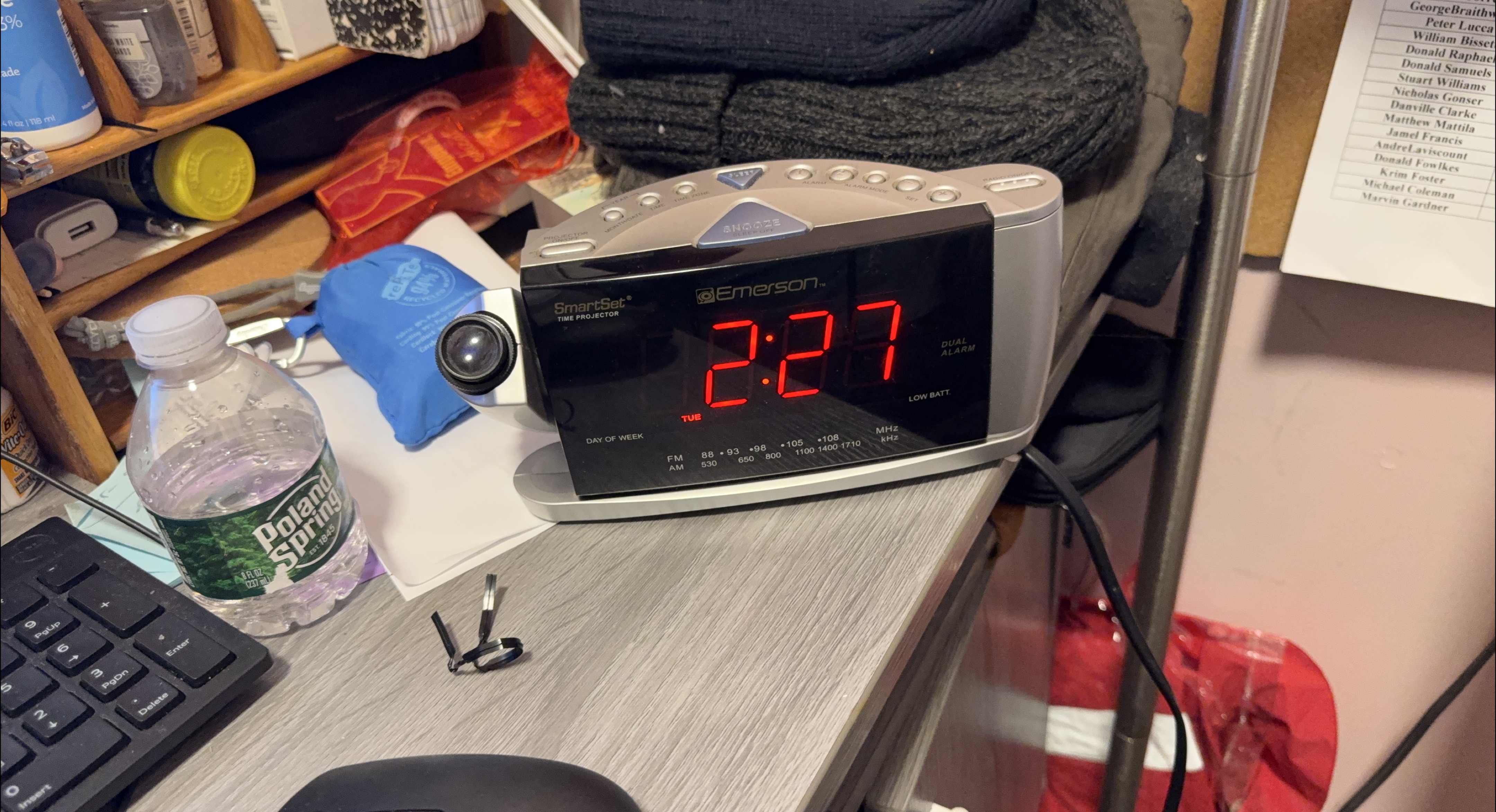 Emerson SmartSet Time Projector Alarm Clock Radio