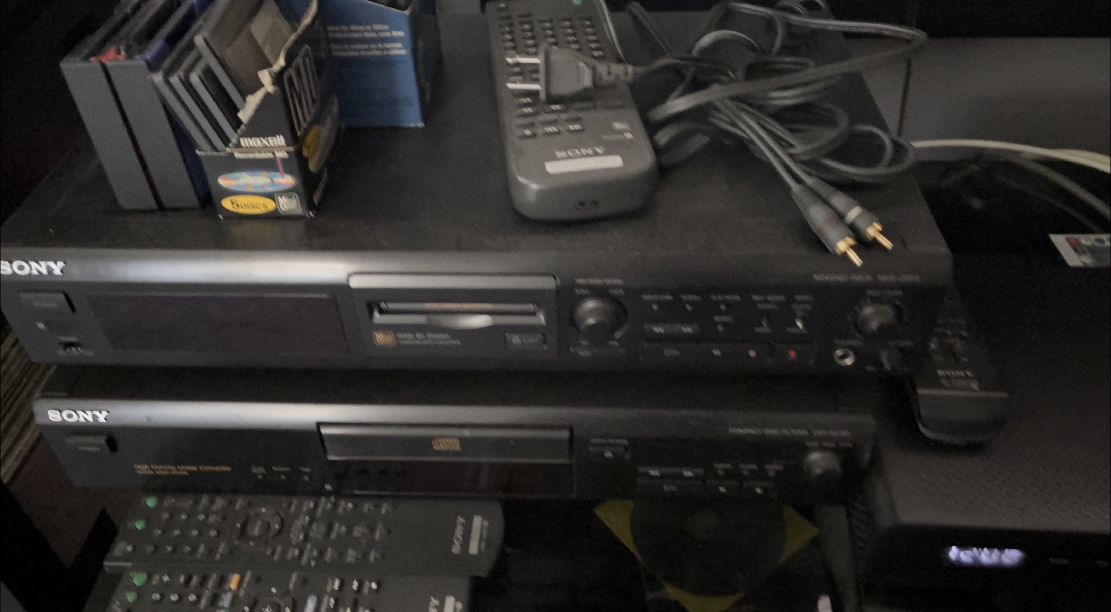 Sony mini disc player thumbnail
