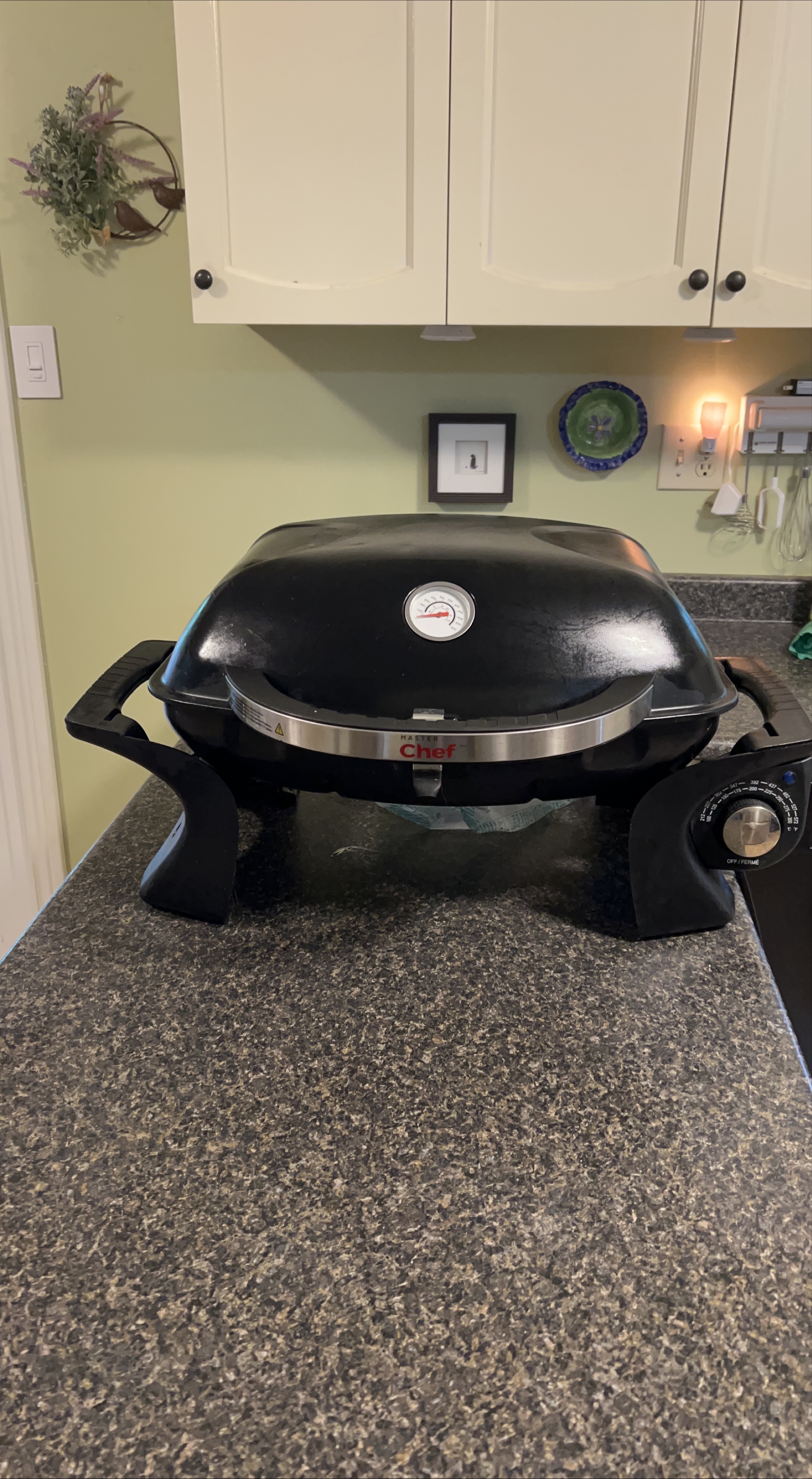 Master Chef Portable Grill thumbnail