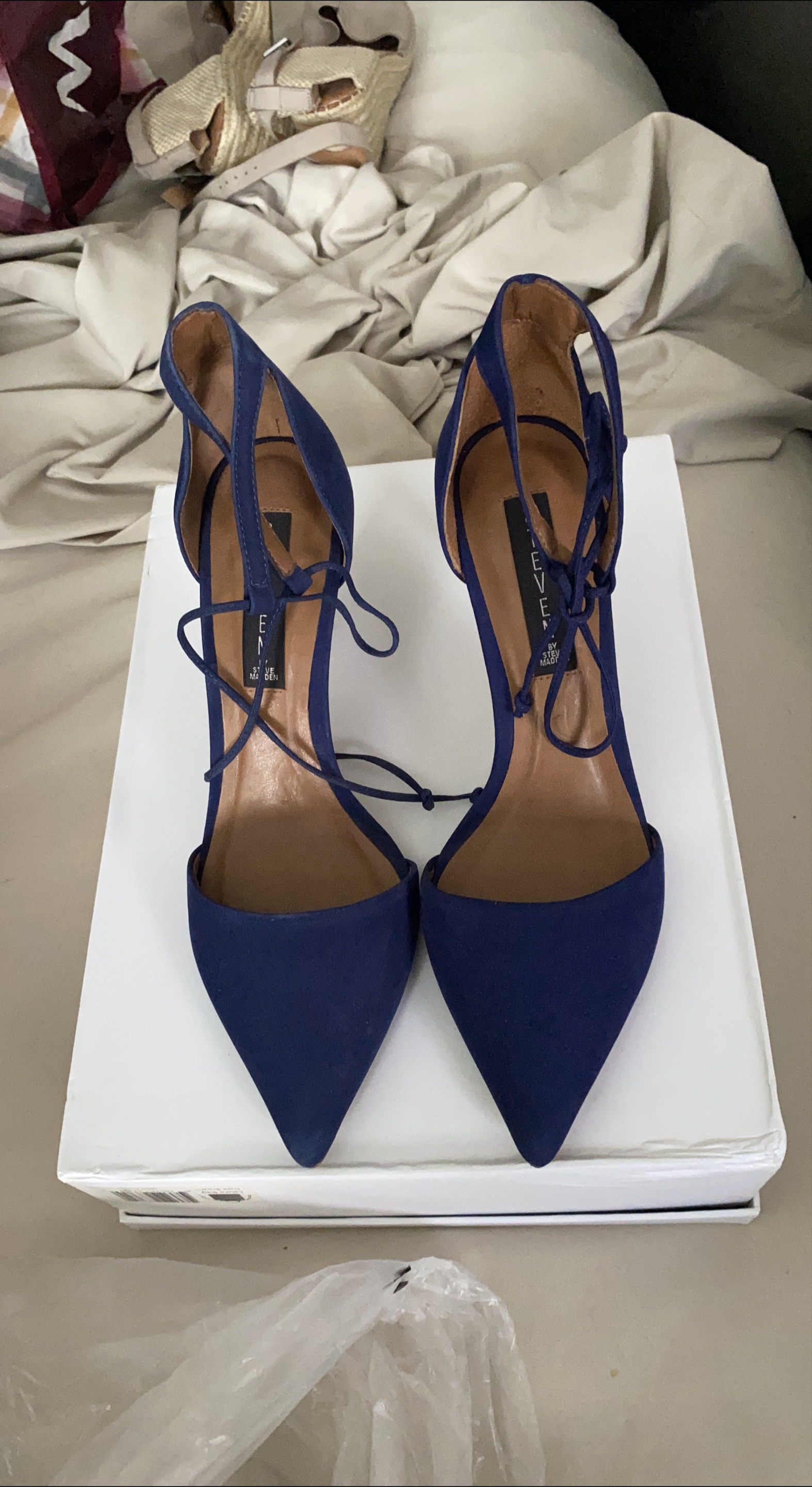 Steve Madden Navy Blue Heels thumbnail