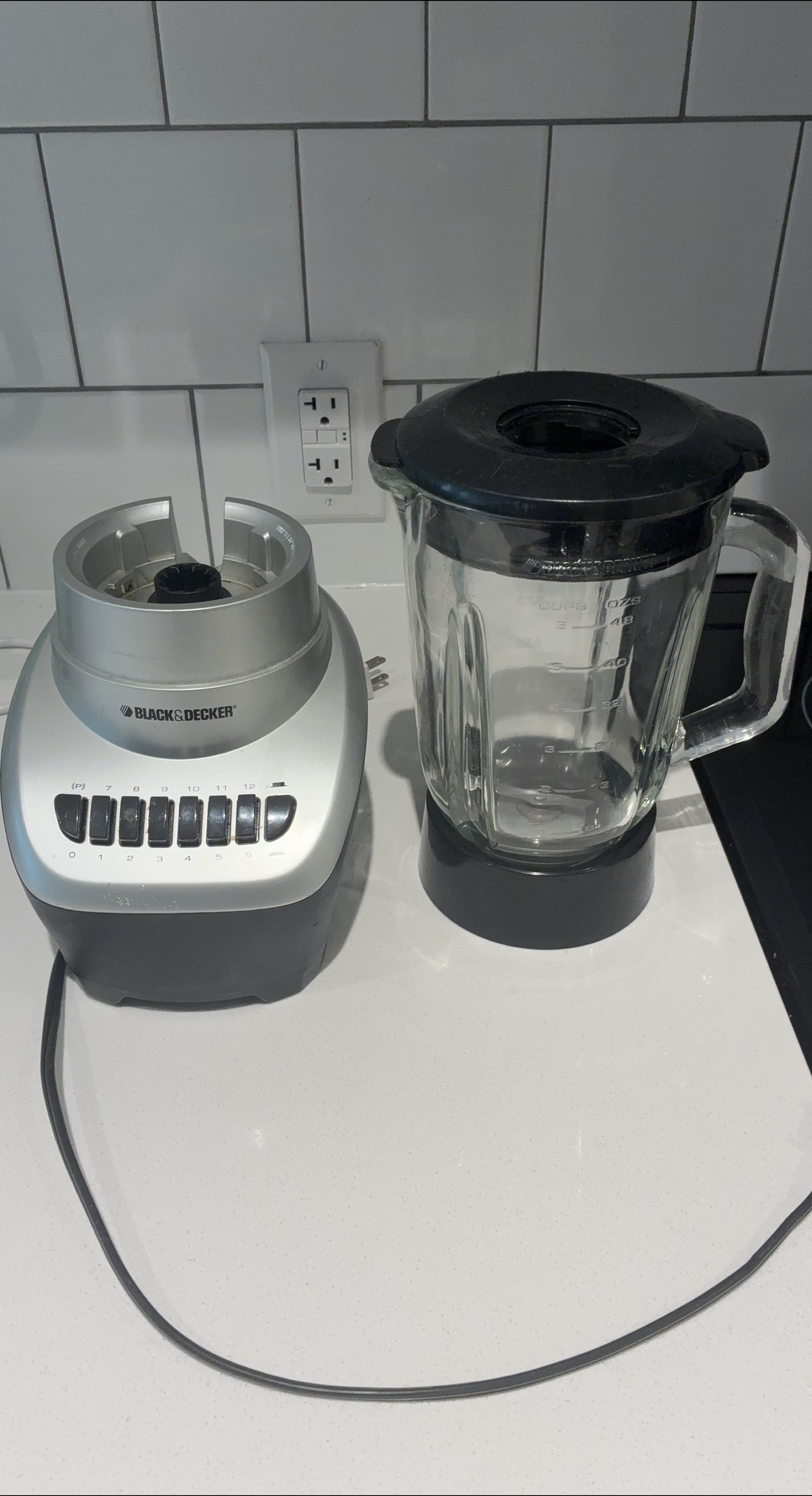 Black and Decker Blender thumbnail