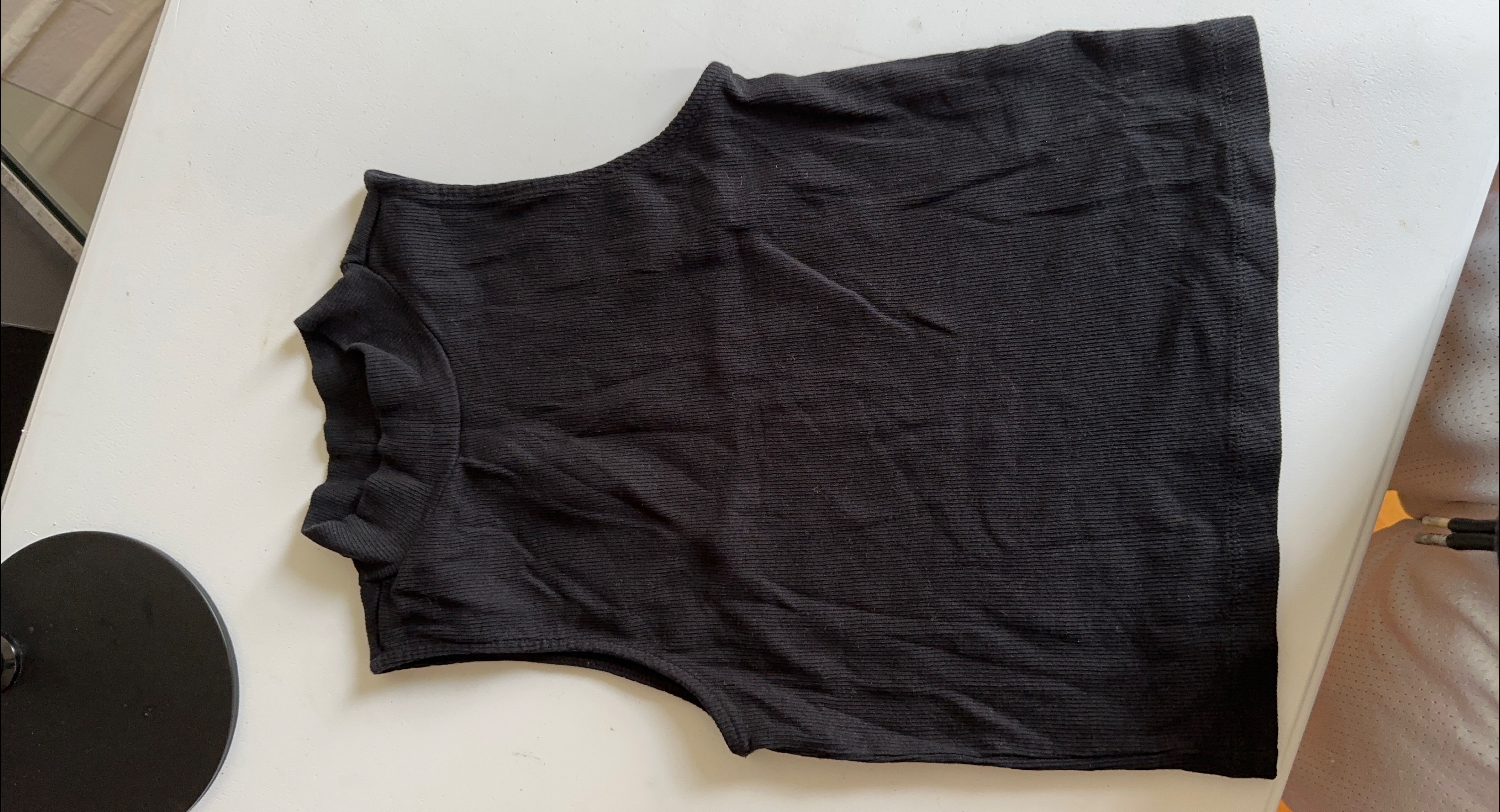Black ribbed crop top thumbnail