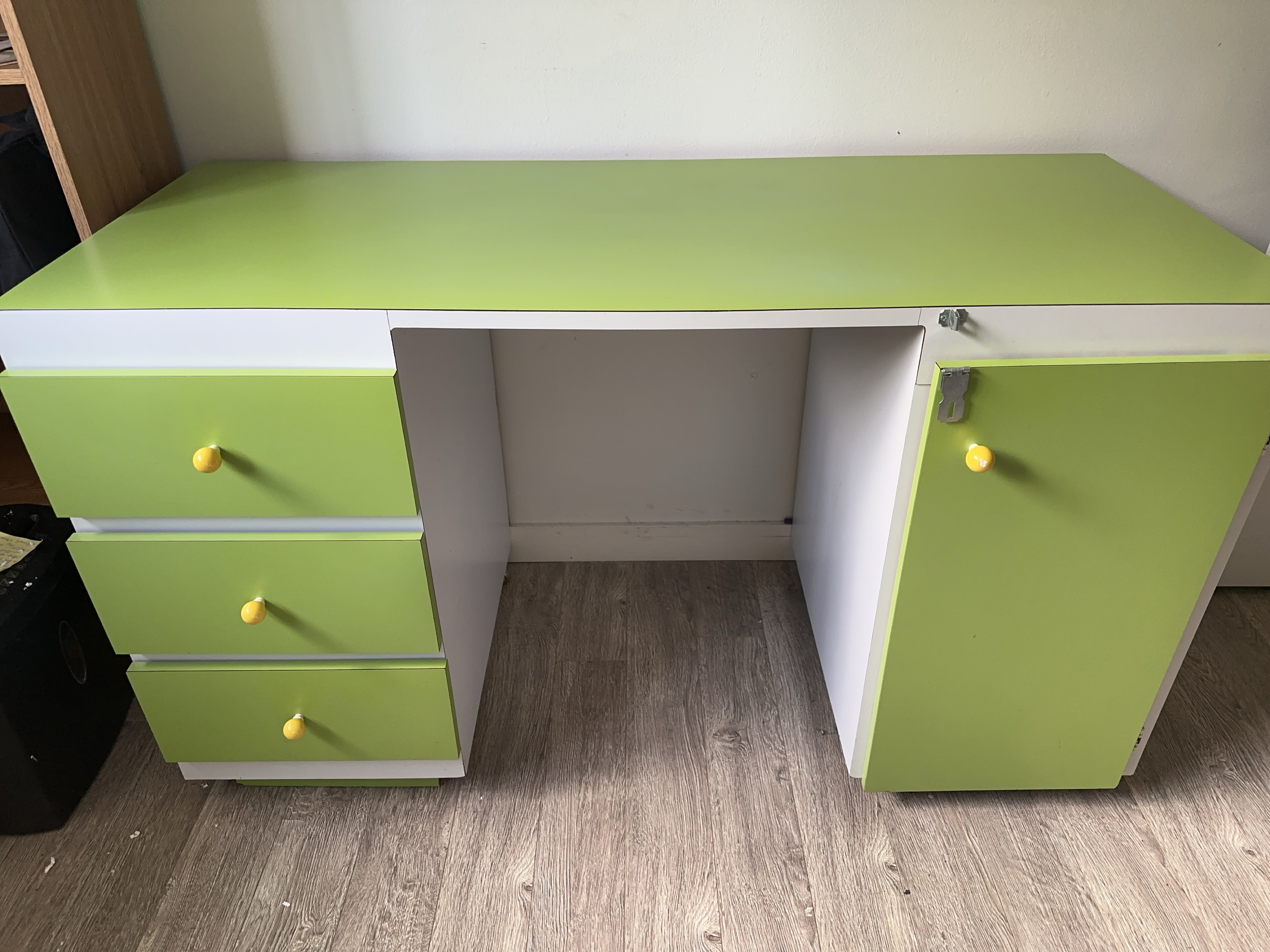 “MOVING” Custom built Retro Desk, Drawers, Back Wheels thumbnail