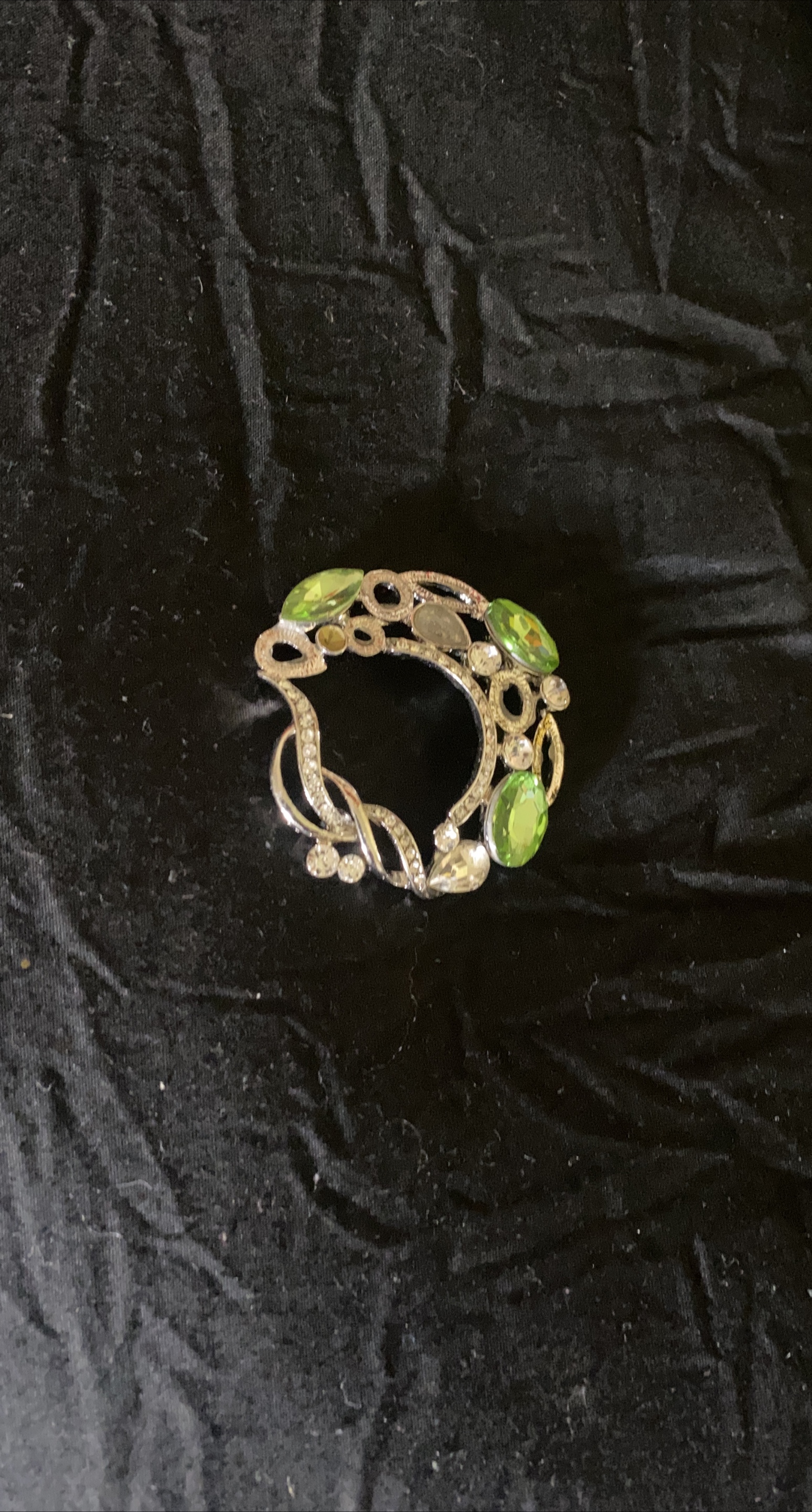 💚🥕Statement Brooch thumbnail